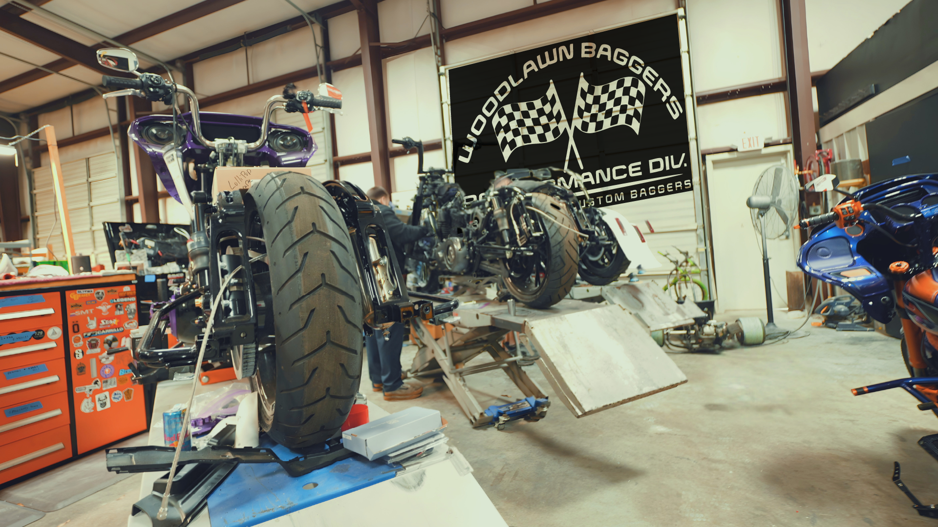 Woodlawn Baggers Shop with 3 motorcycles in build process