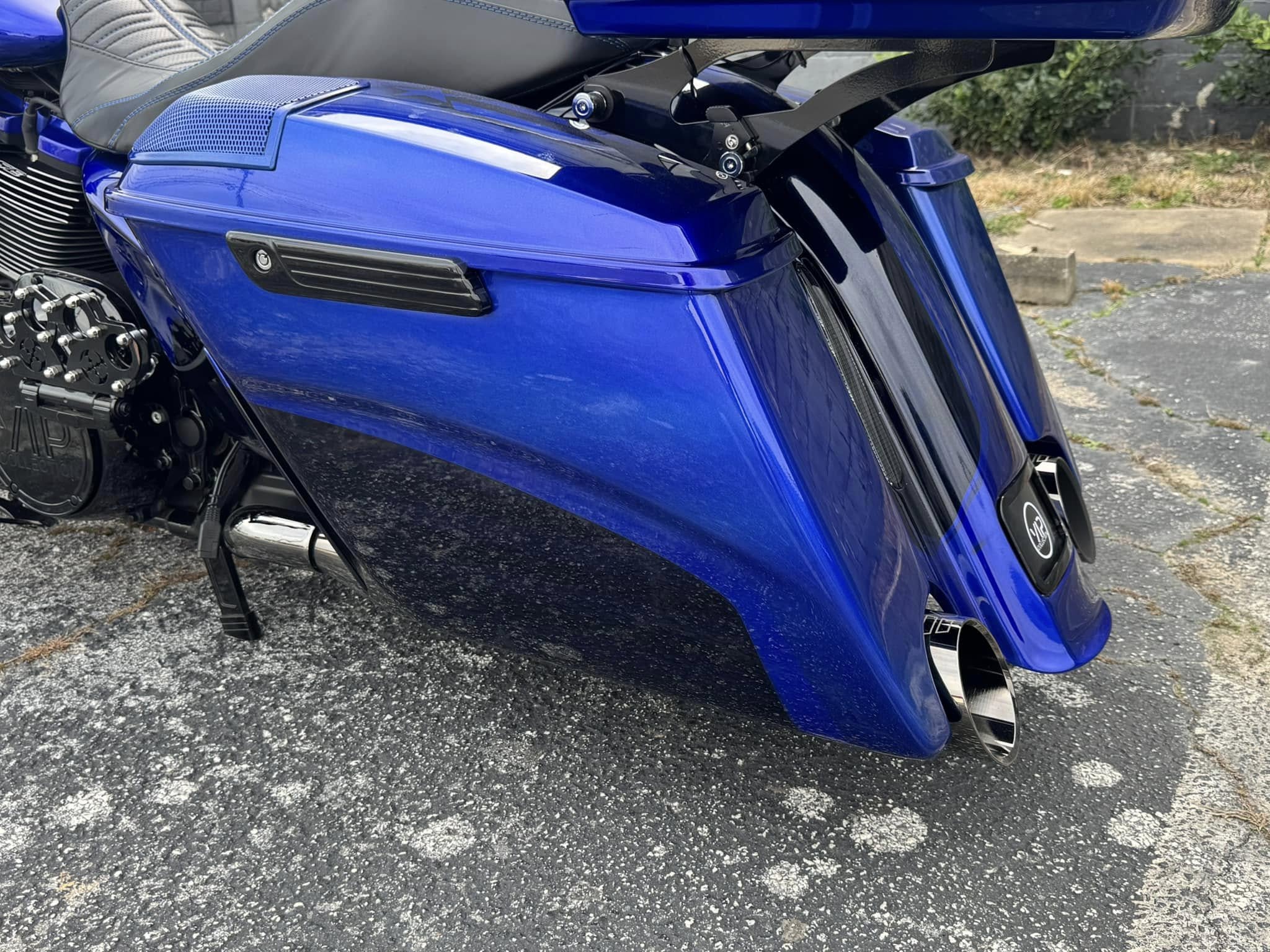 2022 21β Fat Tire Road Glide