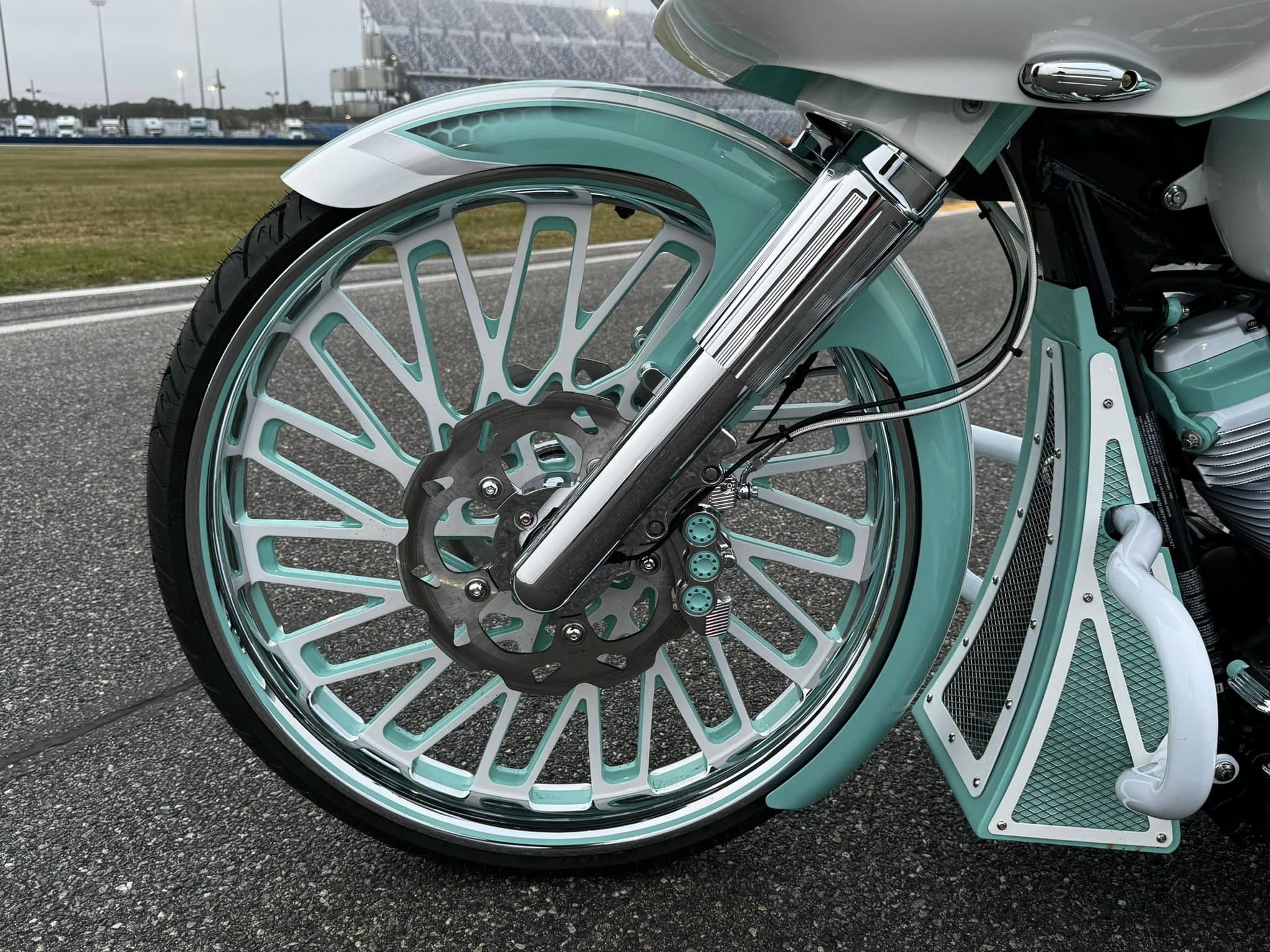 2023 26" Road Glide RG3 Trike