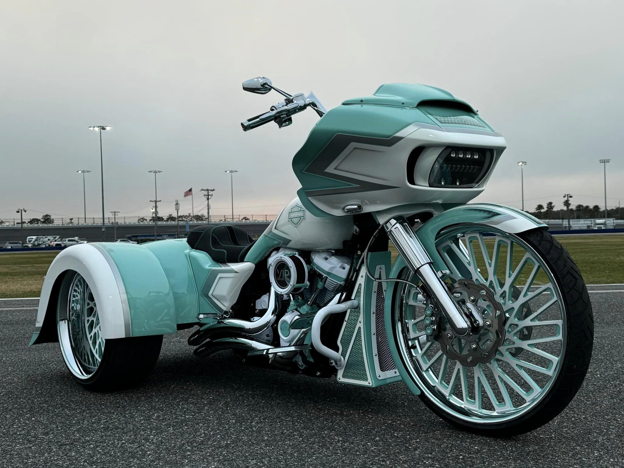 2023 26" Road Glide RG3 Trike