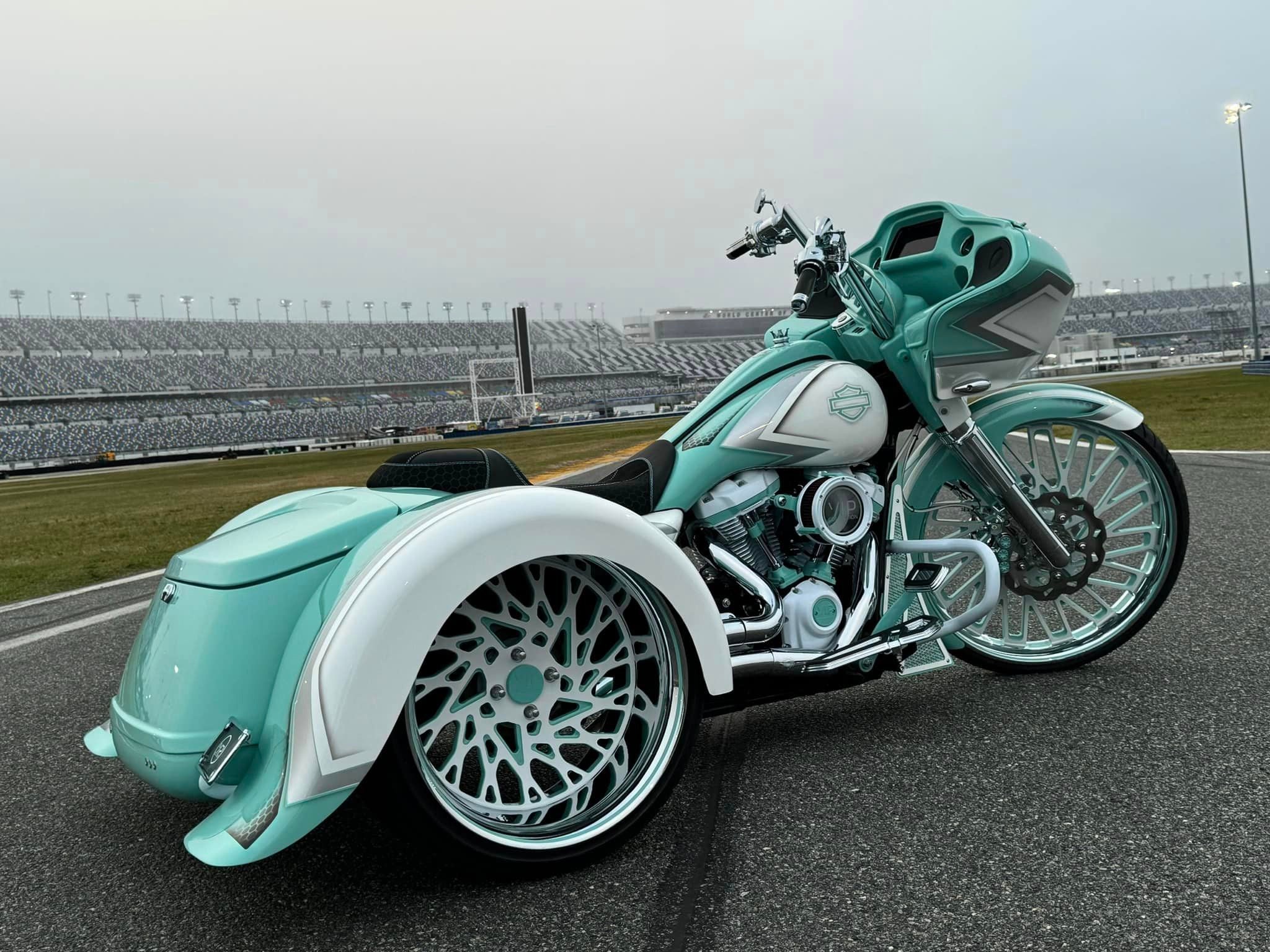 2023 26" Road Glide RG3 Trike