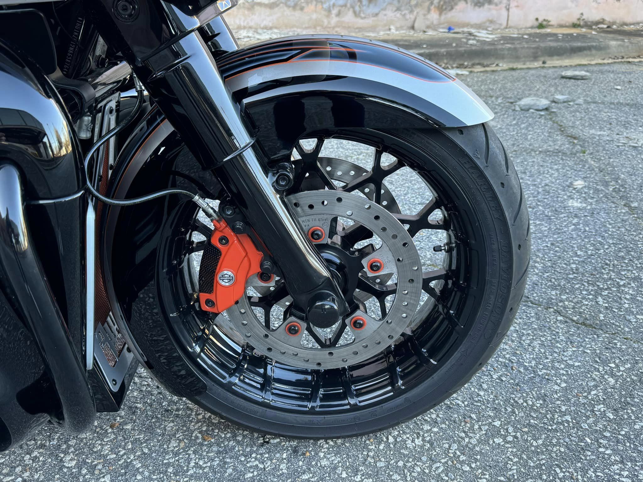 2022 Fat Tire Road Glide Limited