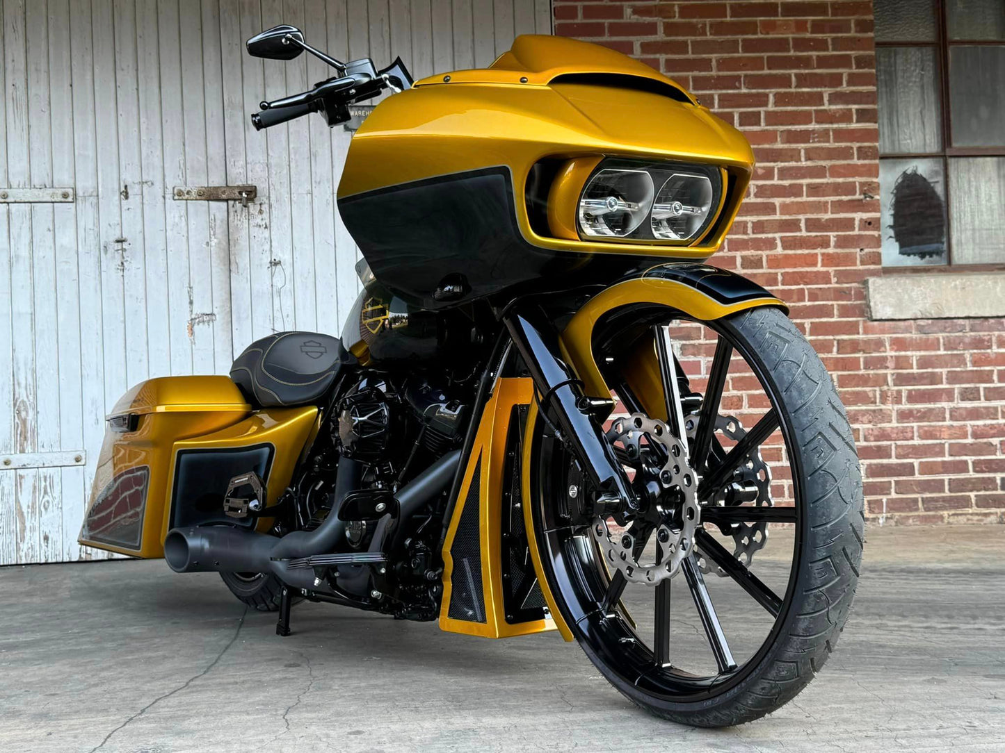 2022 26" Road Glide