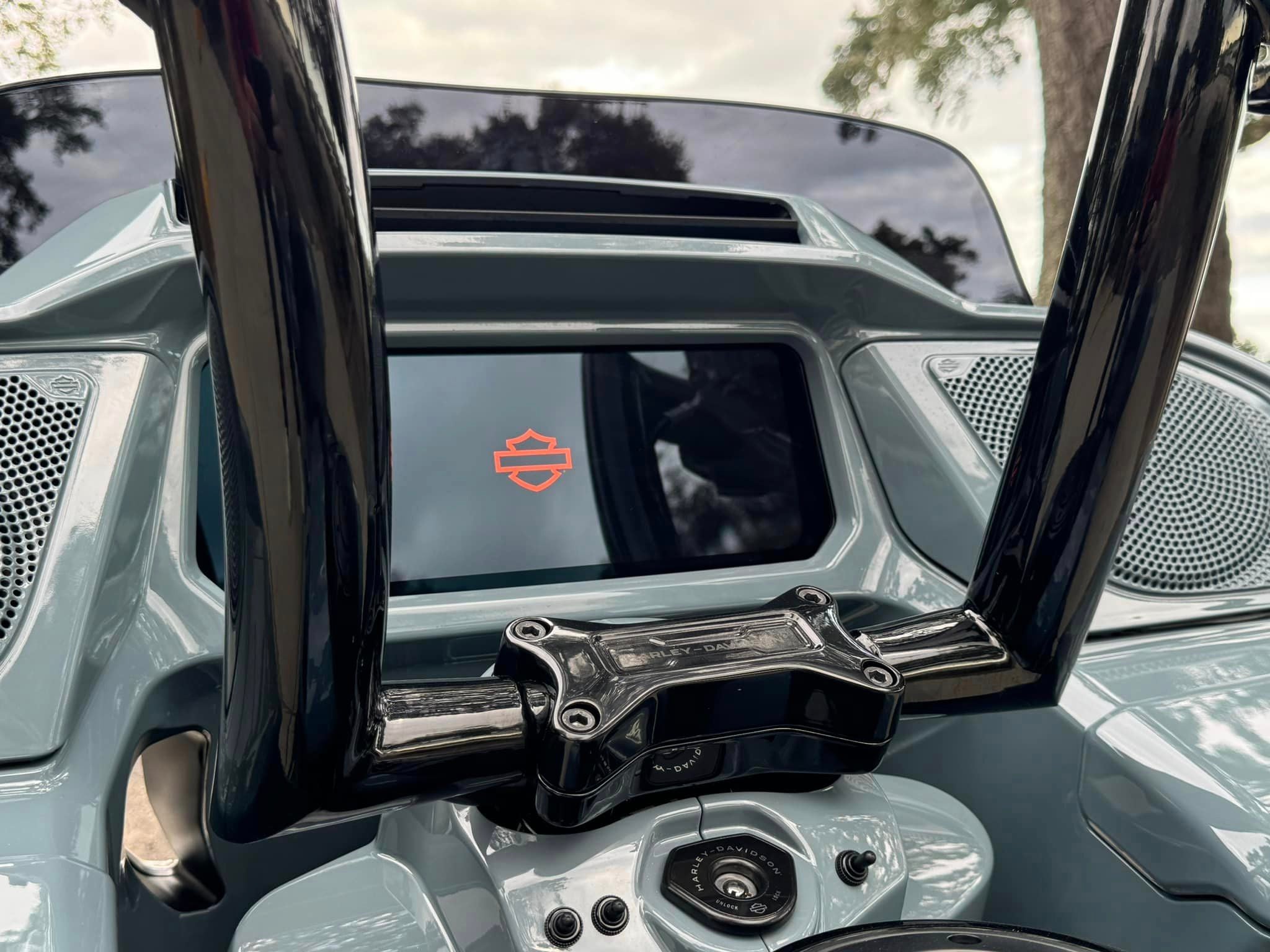 2024 Fat Tire Road Glide