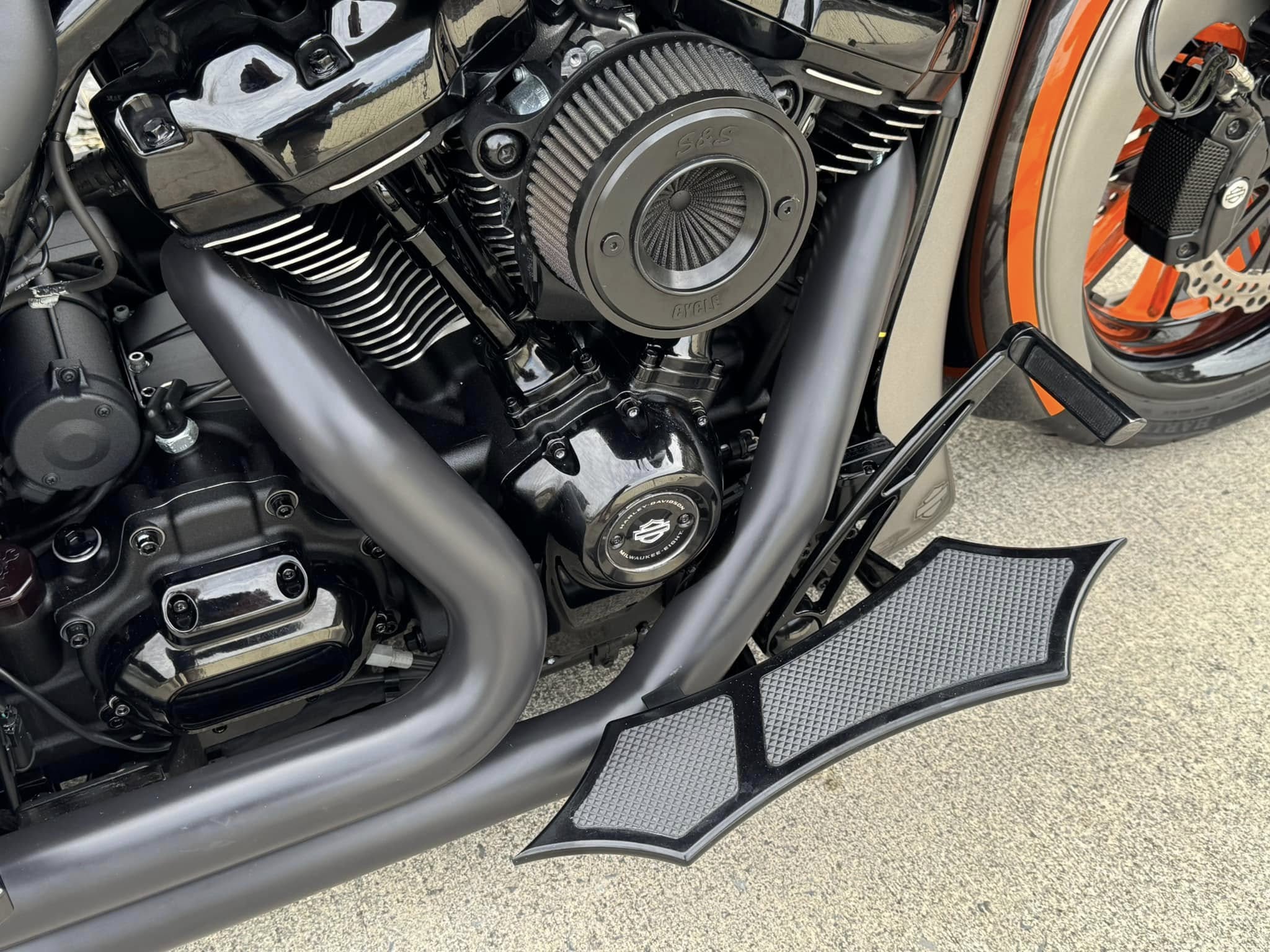 2021 18" Fat Tire Road Glide