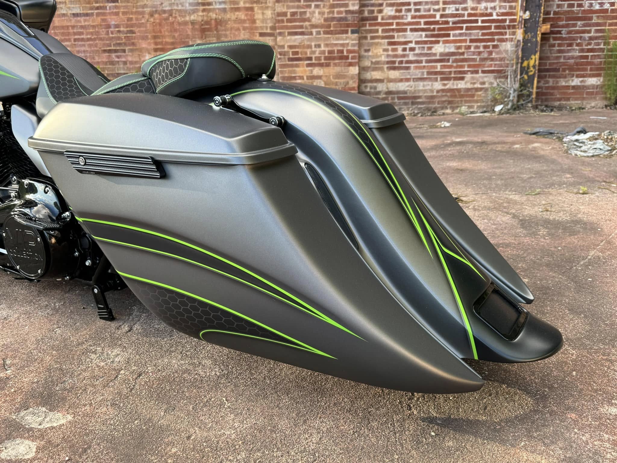 2023 23" Fat Tire Road Glide