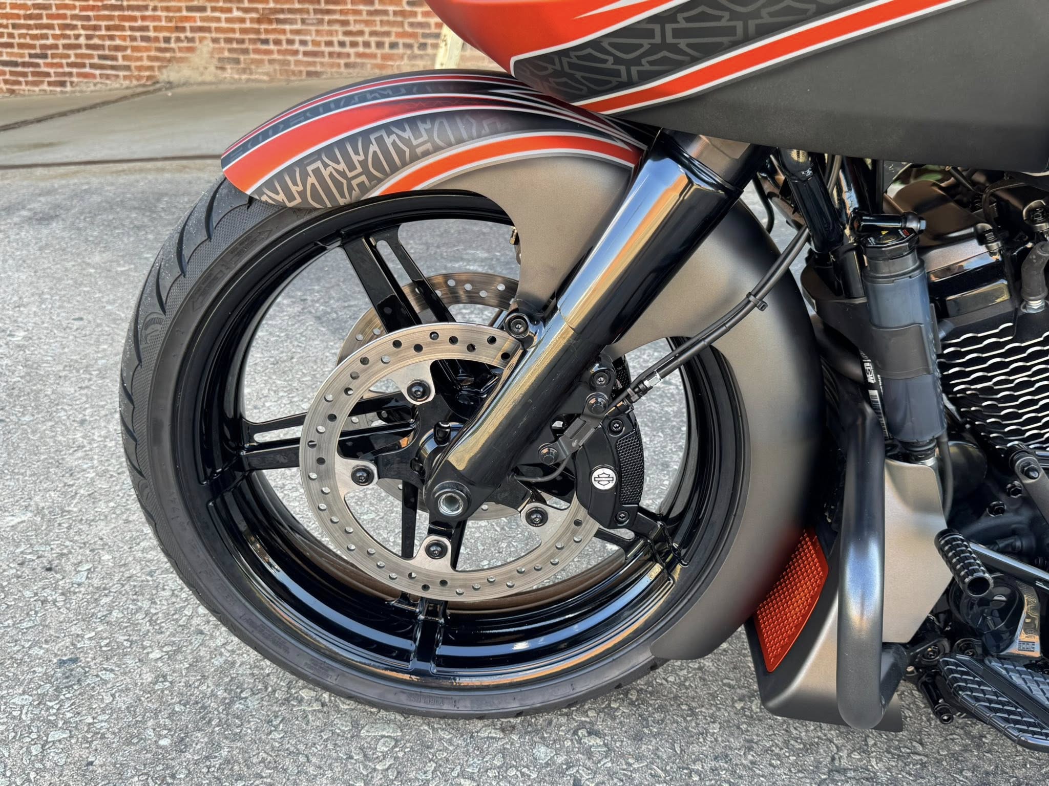 2025 21" Fat Tire Road Glide