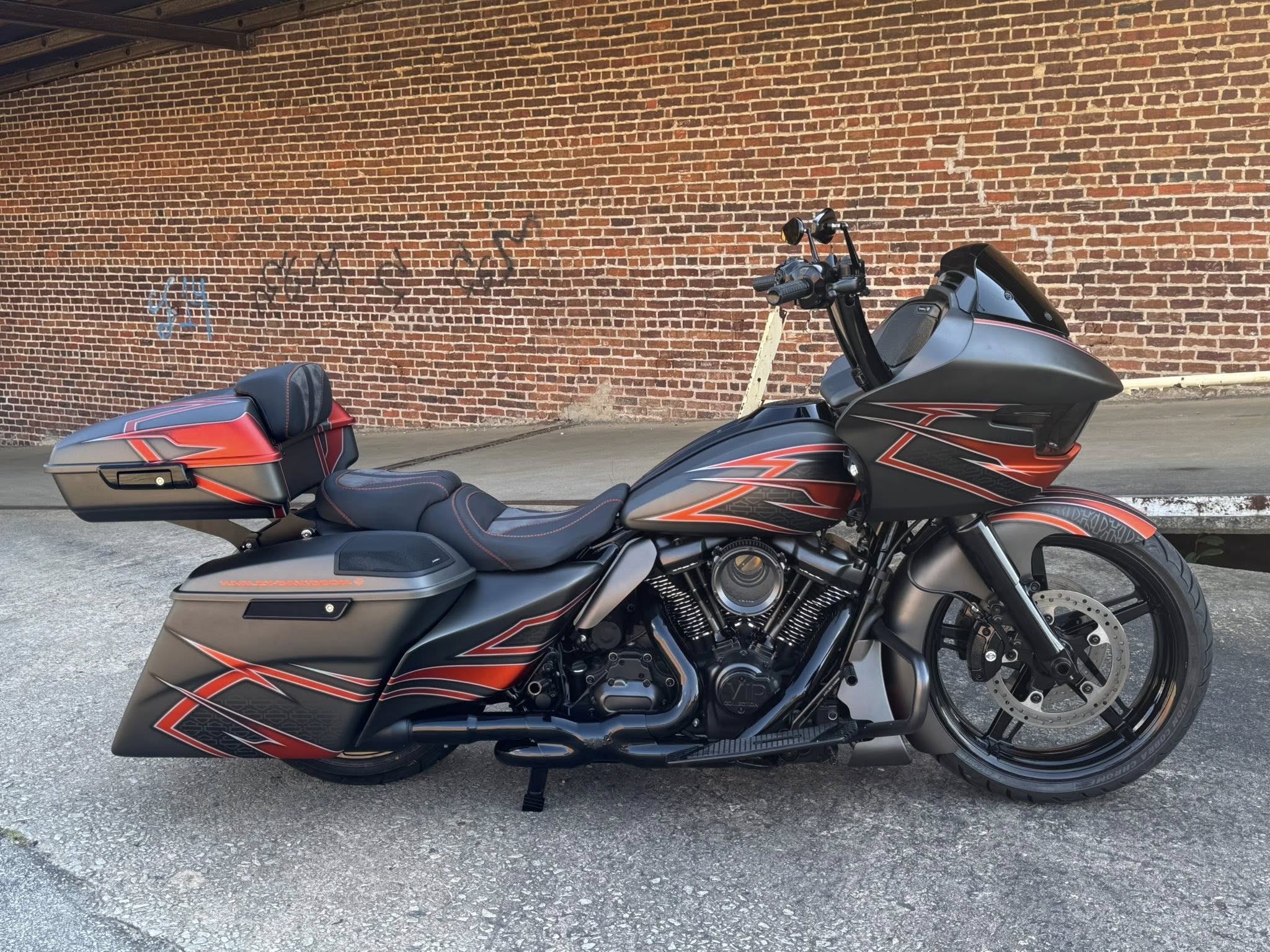 2025 21" Fat Tire Road Glide