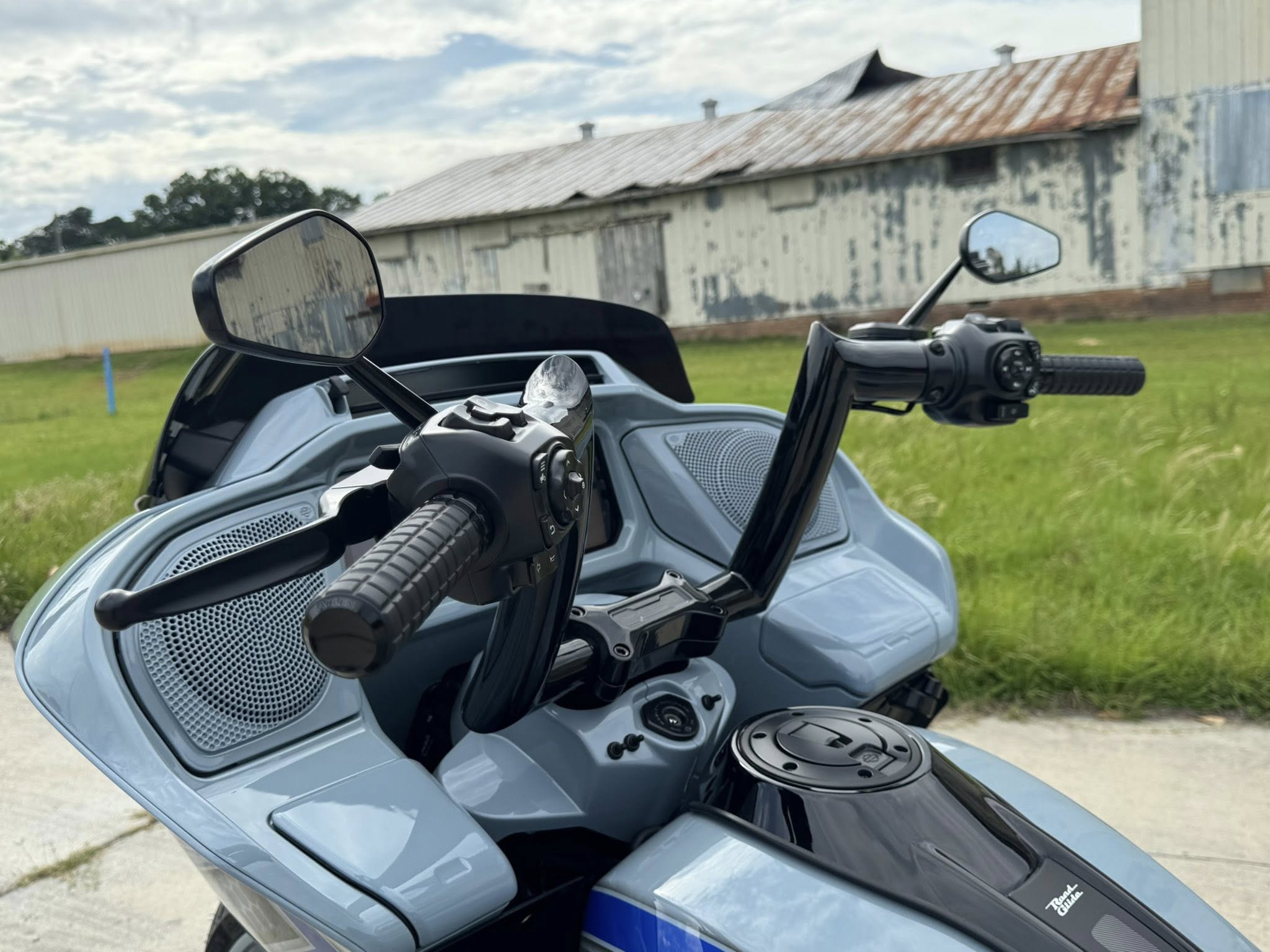 2025 21" Fat Tire Road Glide