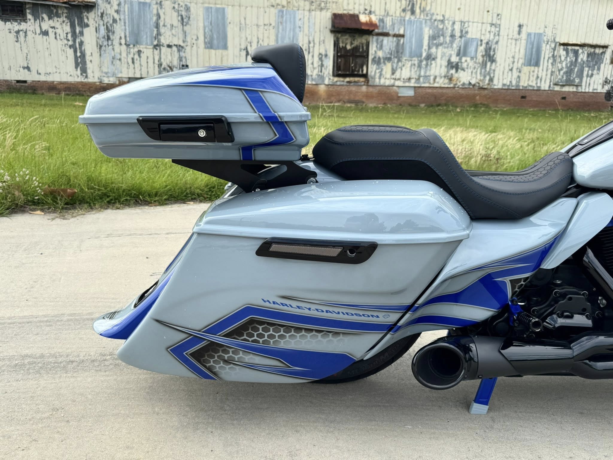 2025 21" Fat Tire Road Glide