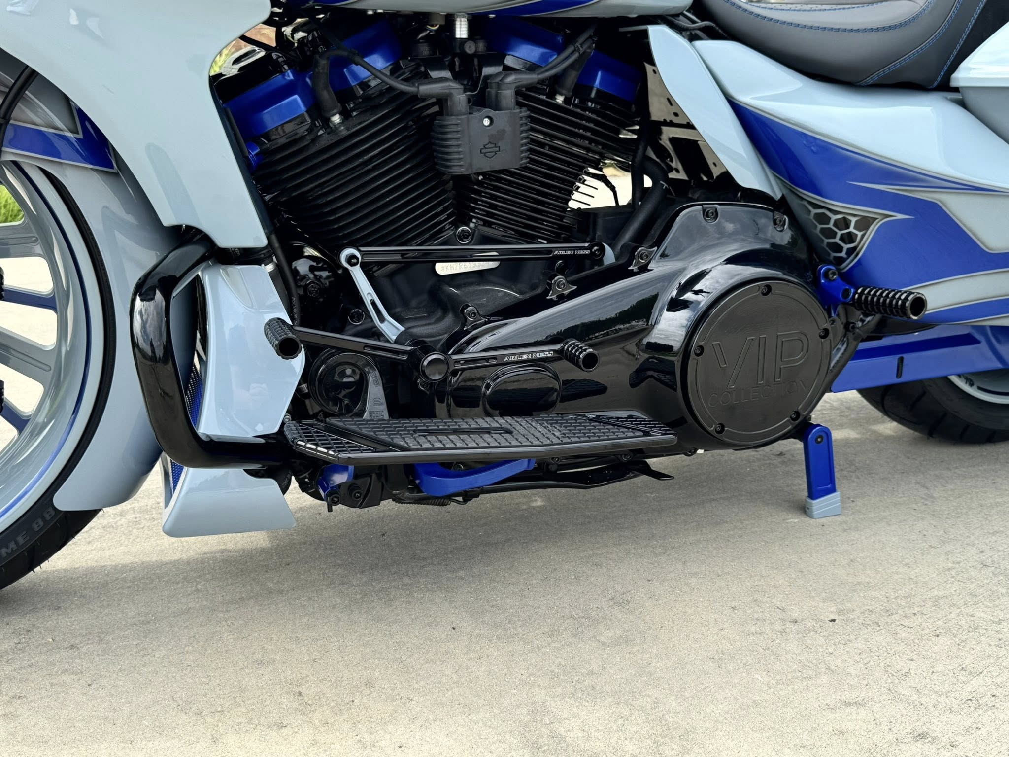 2025 21" Fat Tire Road Glide