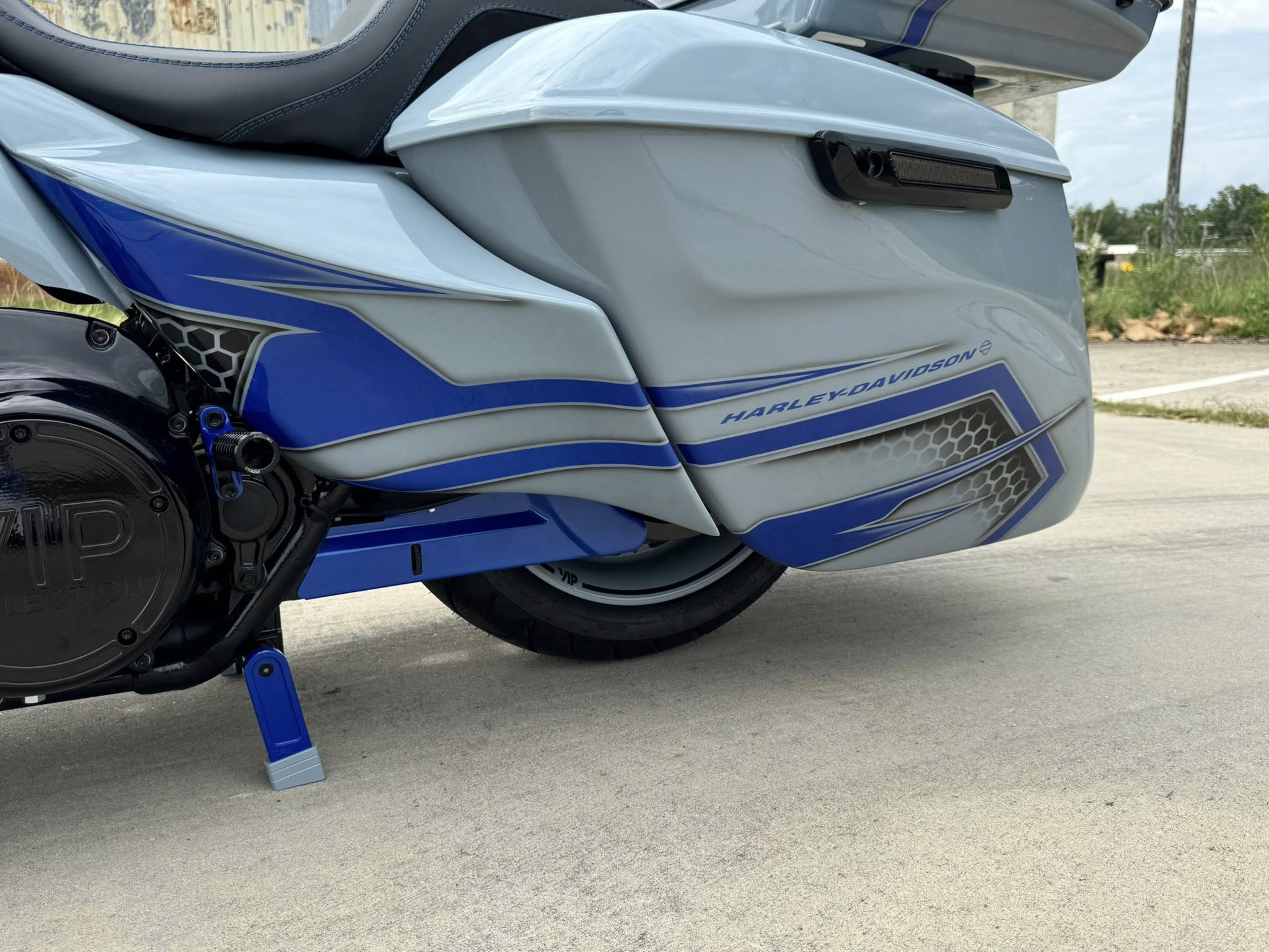 2025 21" Fat Tire Road Glide