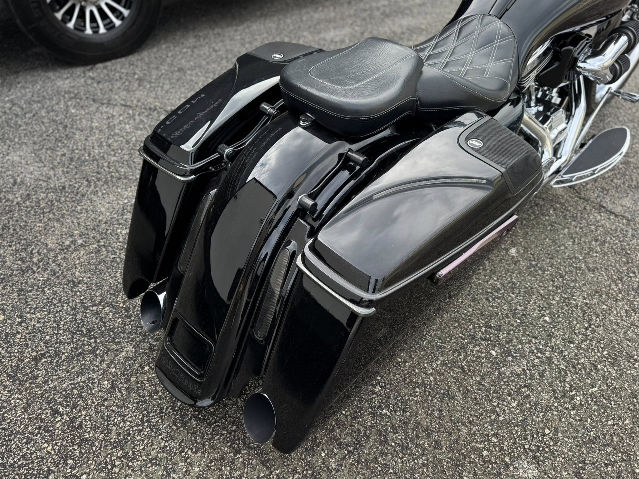 2014 Harley-Davidson Fat Tire FLHXS Road Glide Conversion