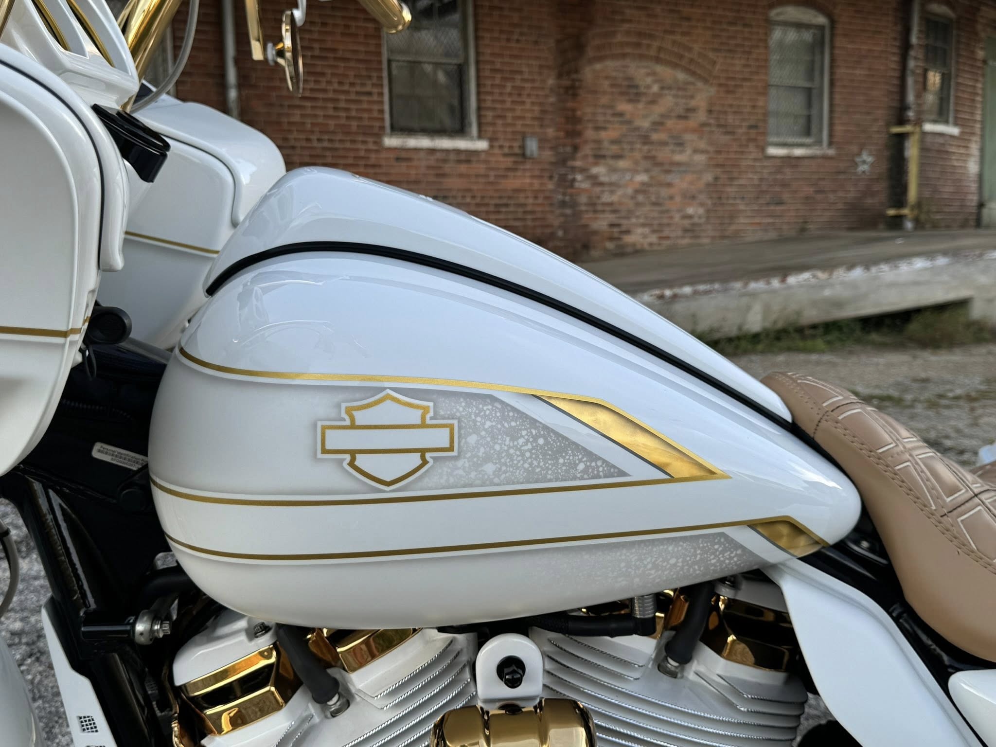 2021 Harley-Davidson 24K Gold 26" Road Glide