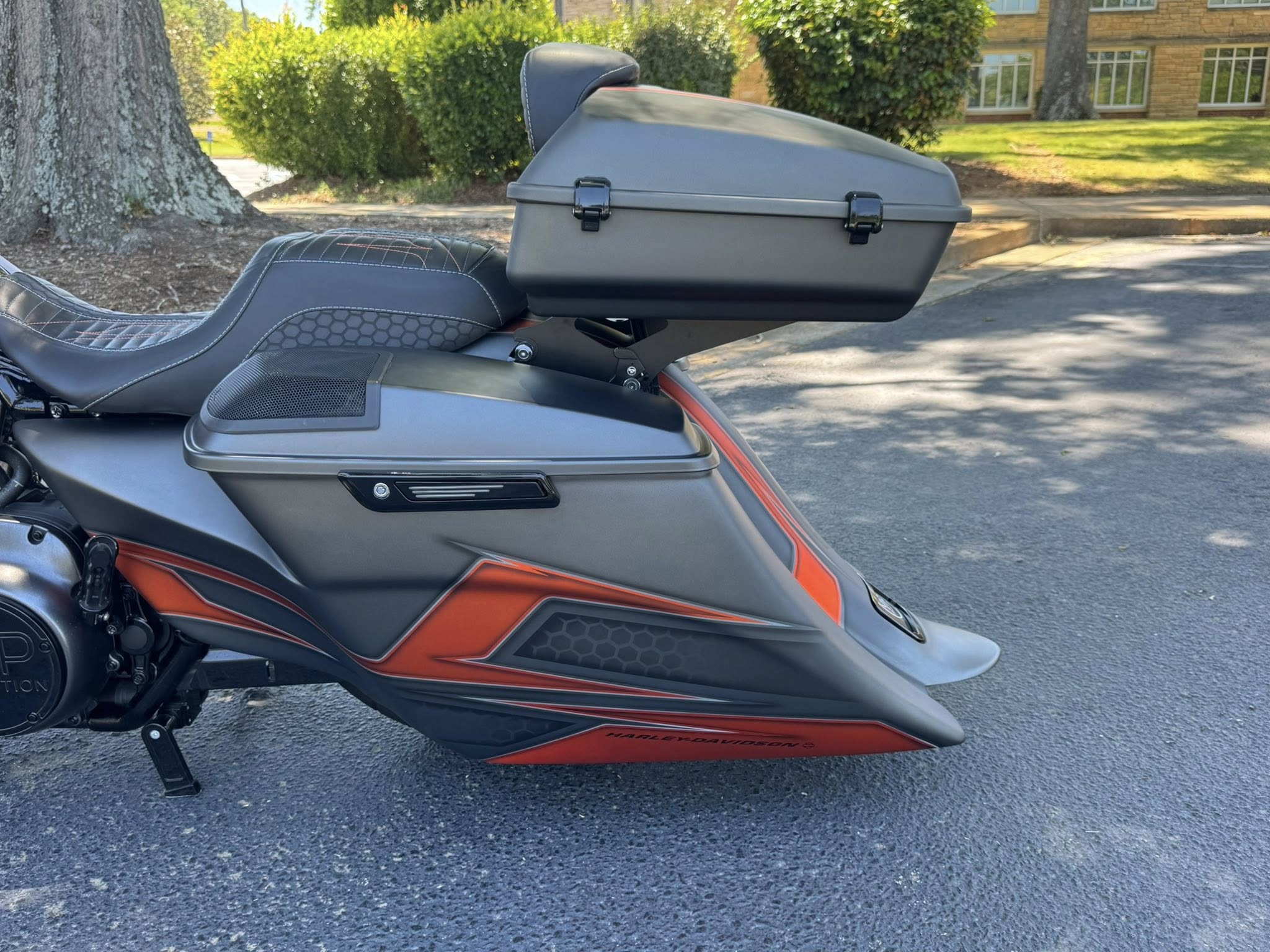 2024 Harley-Davidson Luxury 26" Road Glide