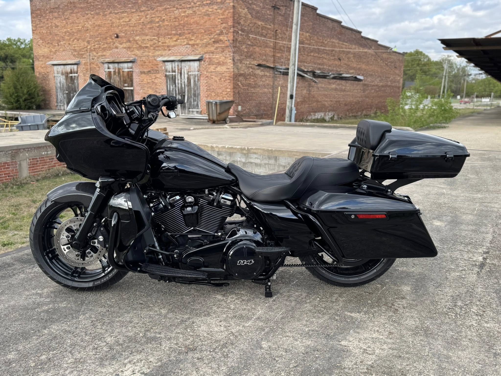 2024 Harley-Davidson Road Glide Limited Fat Tire Custom