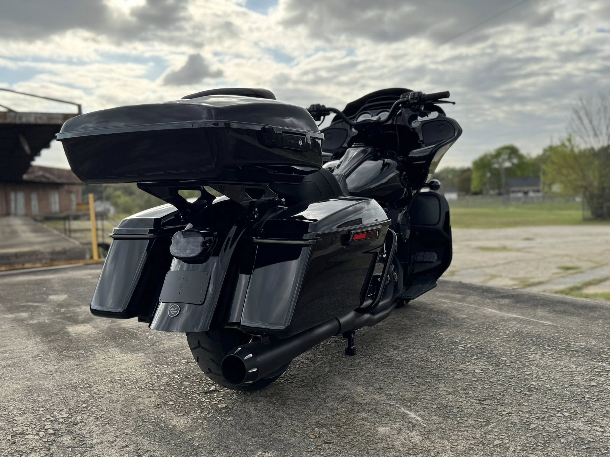 2024 Harley-Davidson Road Glide Limited Fat Tire Custom
