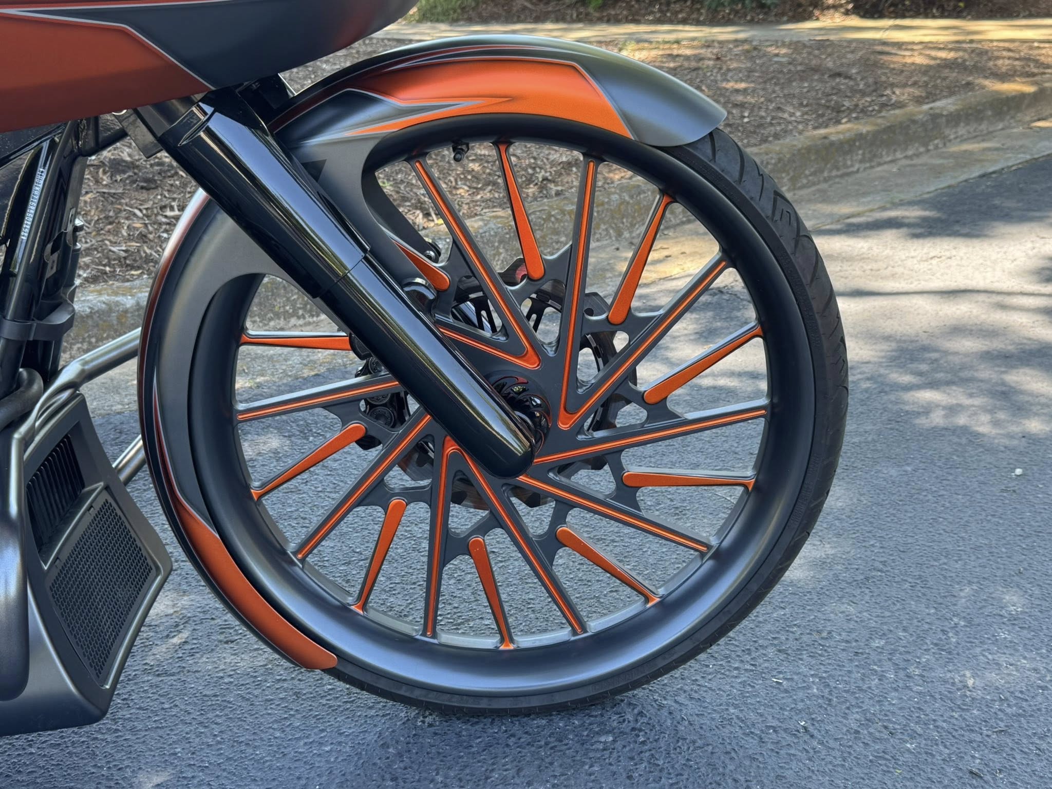 2024 Harley-Davidson Luxury 26" Road Glide