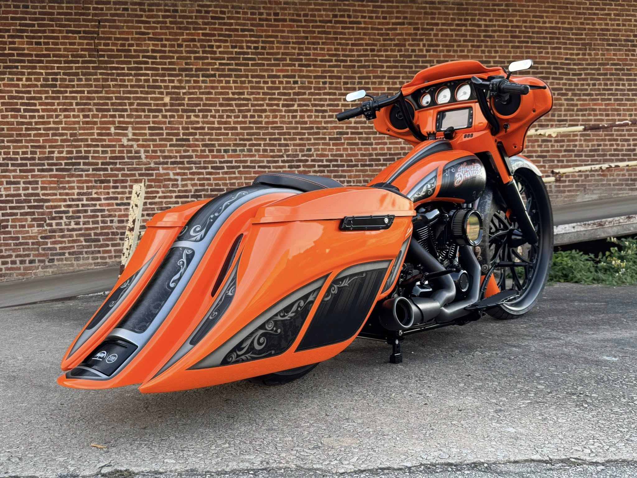2017 Harley-Davidson 30" Custom Street Glide