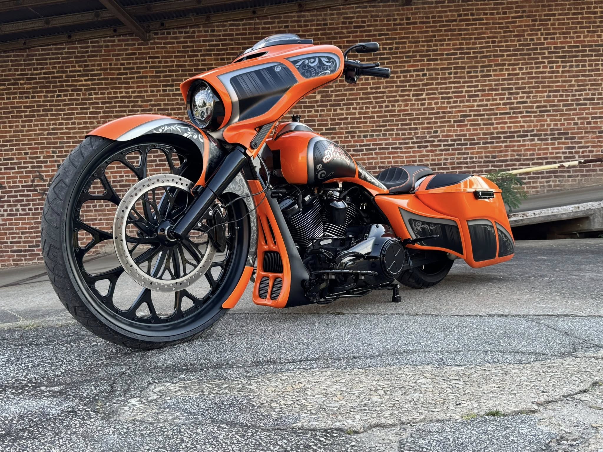 2017 Harley-Davidson 30" Custom Street Glide