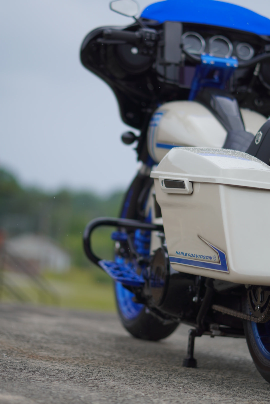 2023 21” Fat Tire Road Glide Hybrid