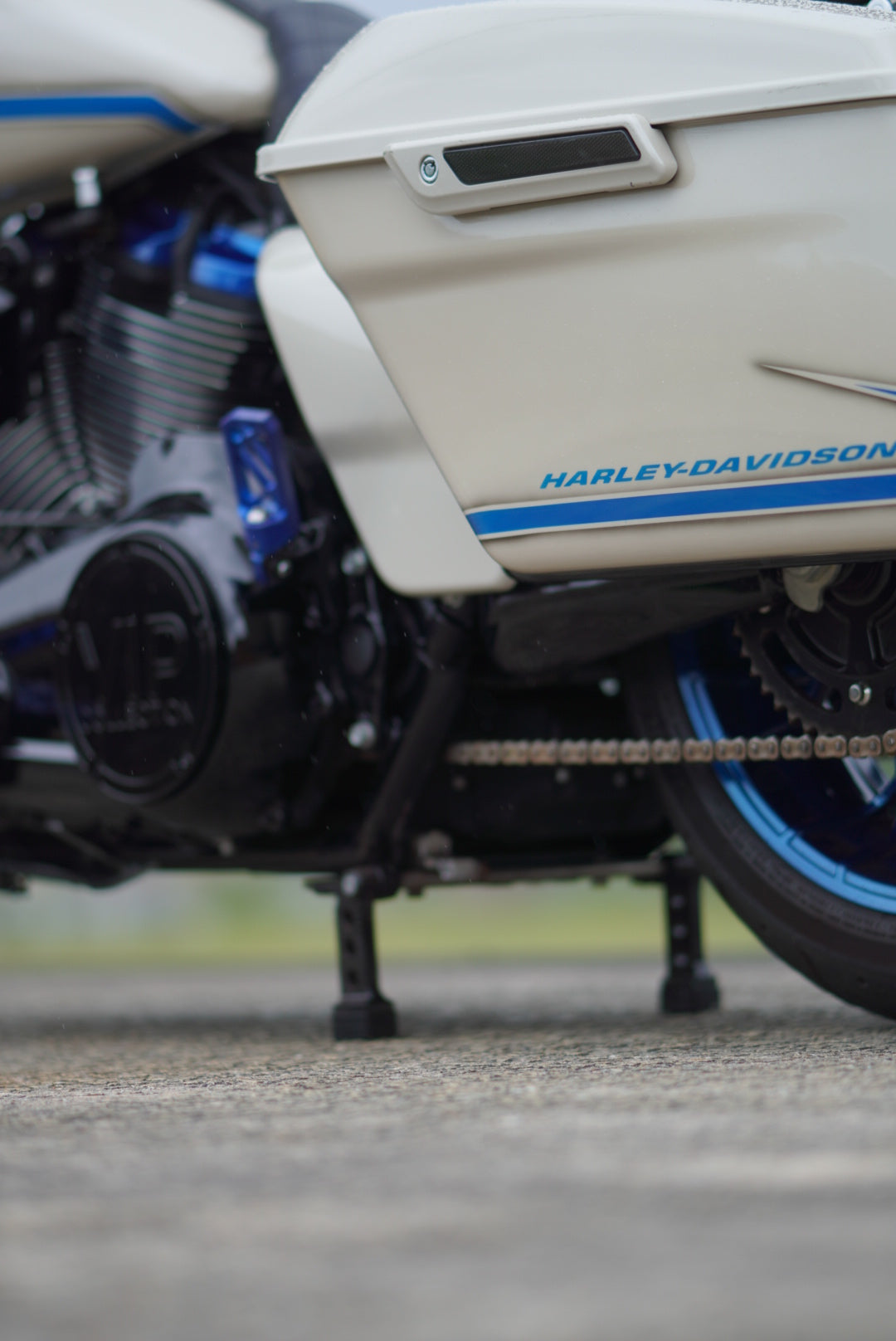 2023 21” Fat Tire Road Glide Hybrid