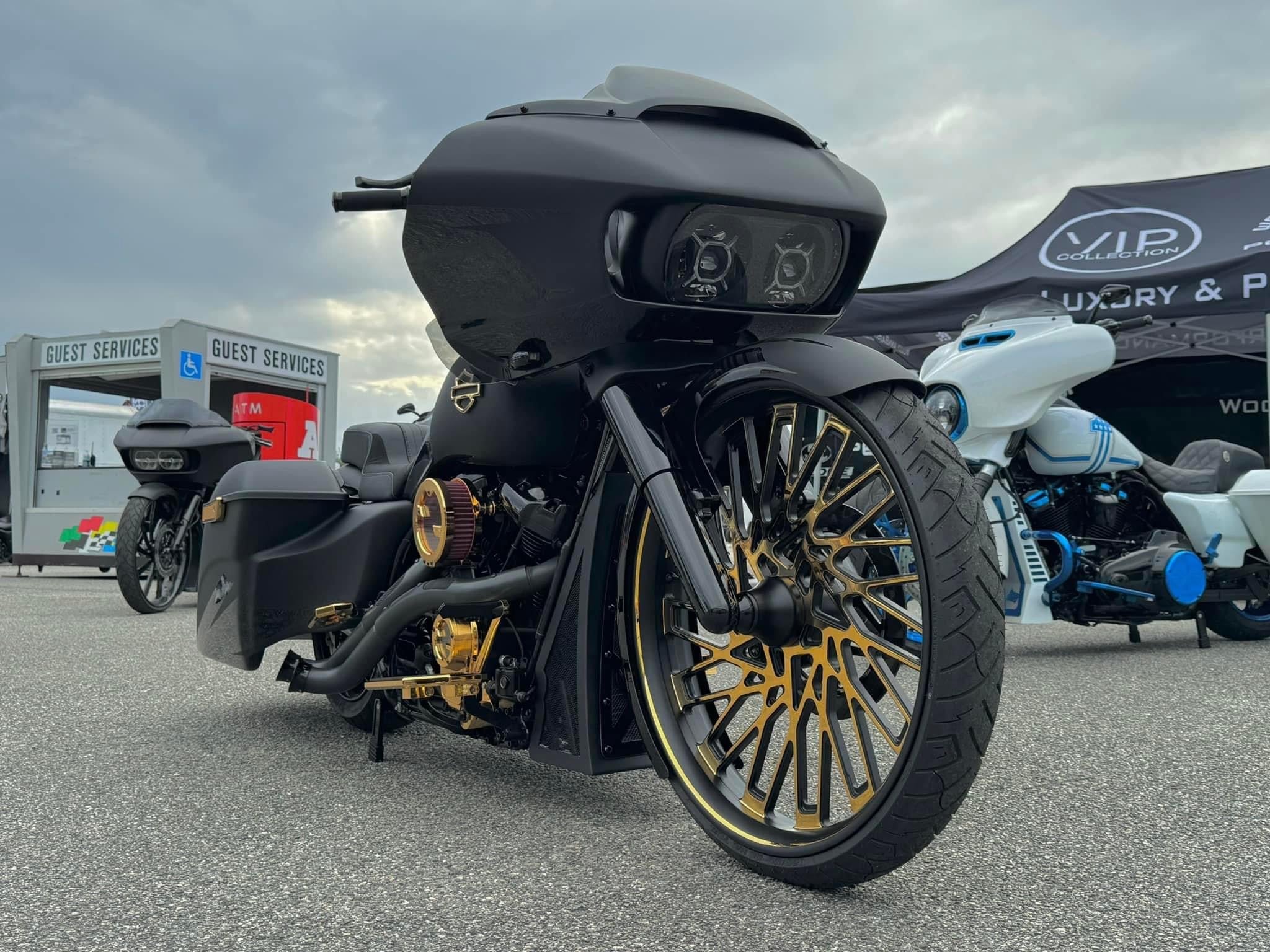 2023 26” VIP Road Glide