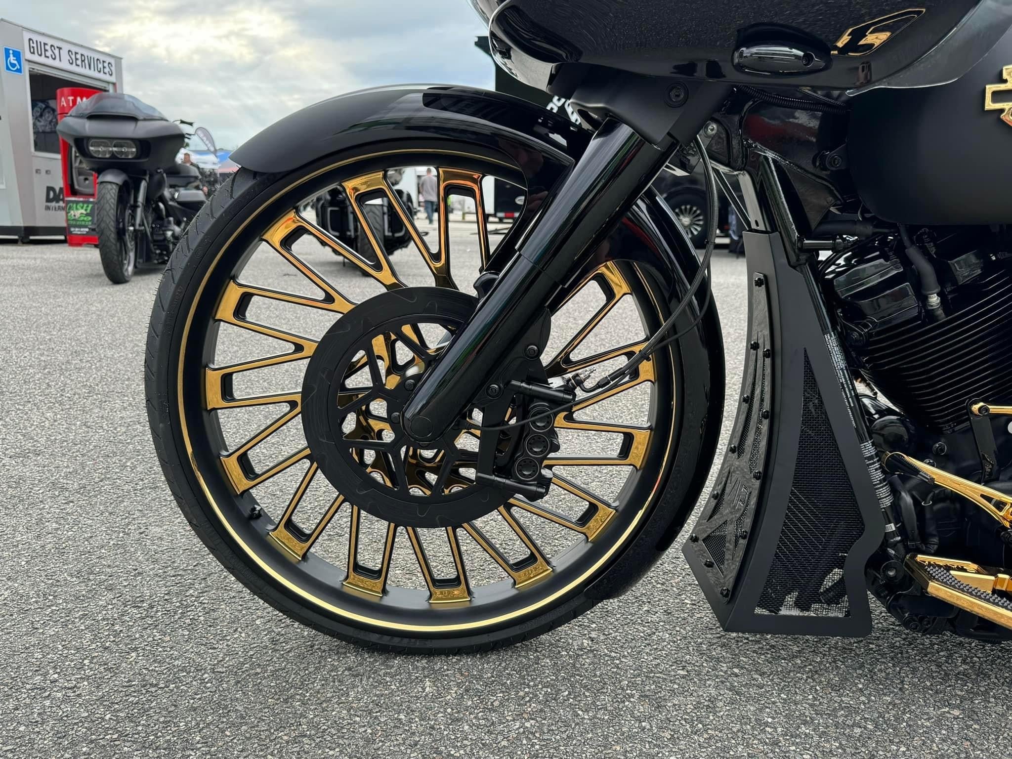 2023 26” VIP Road Glide