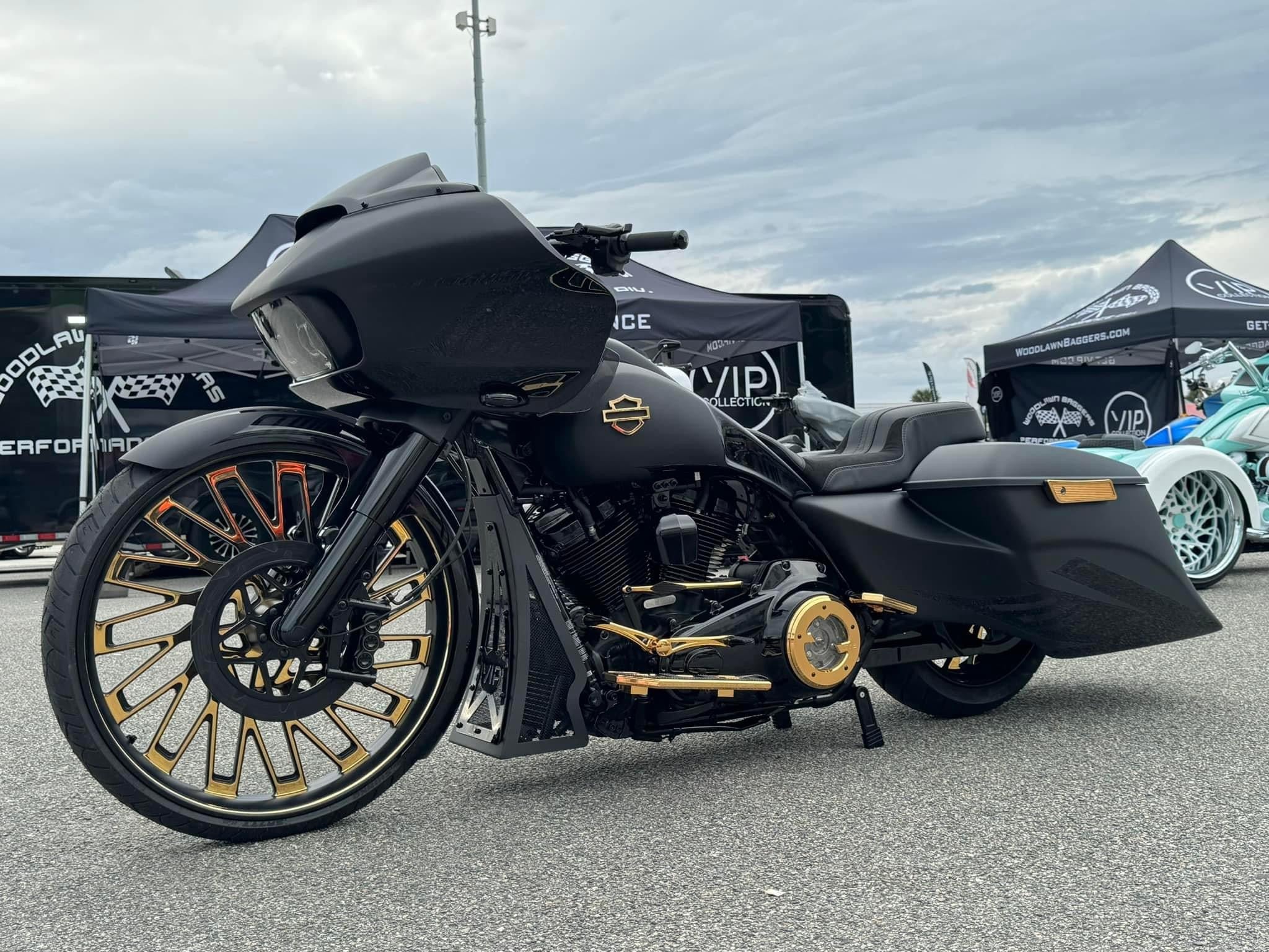 2023 26” VIP Road Glide