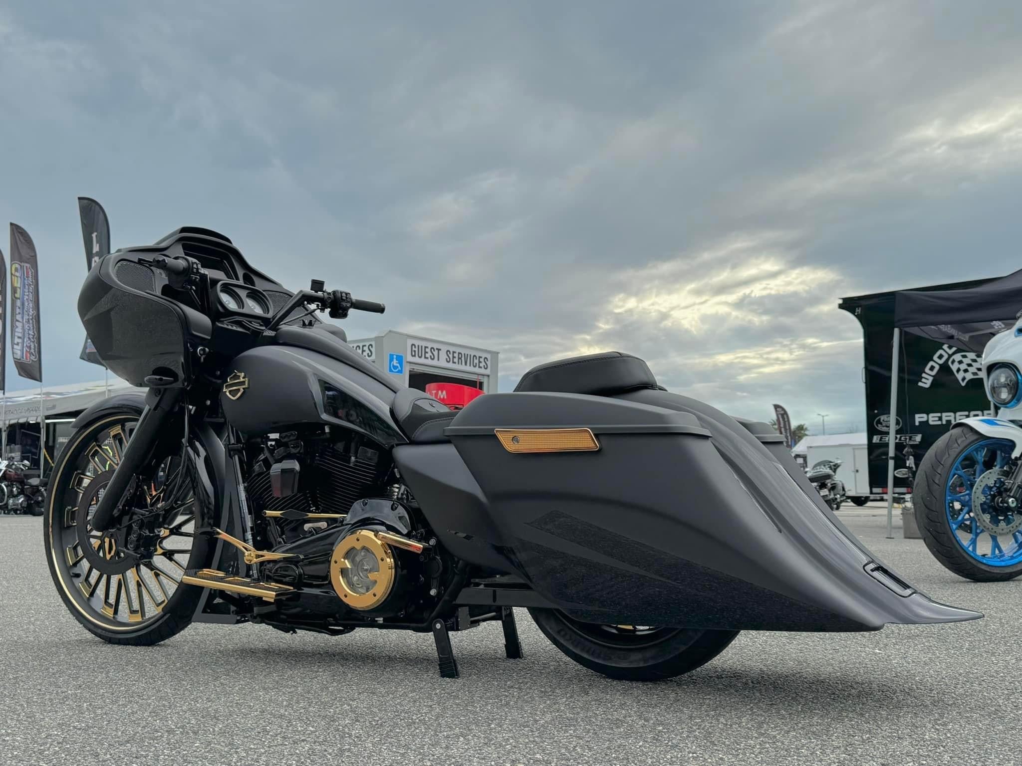 2023 26” VIP Road Glide