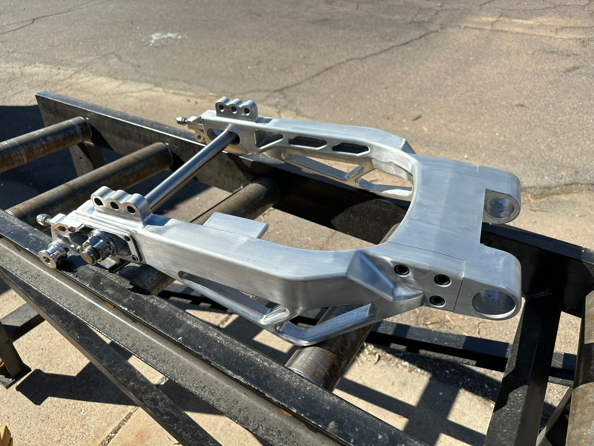 BAGGER PERFORMANCE SWINGARM