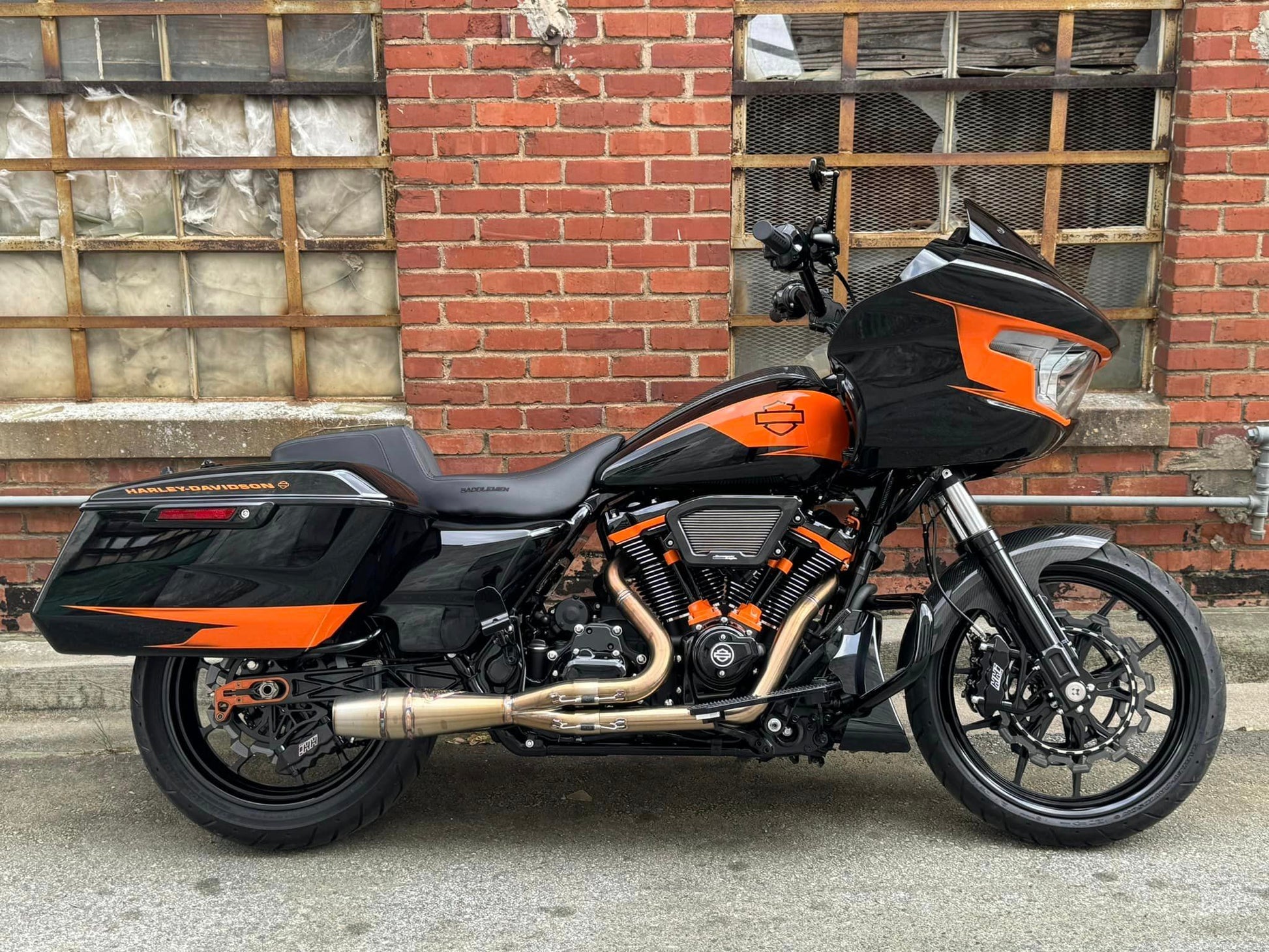 2024 Performance Road Glide – Woodlawn Baggers