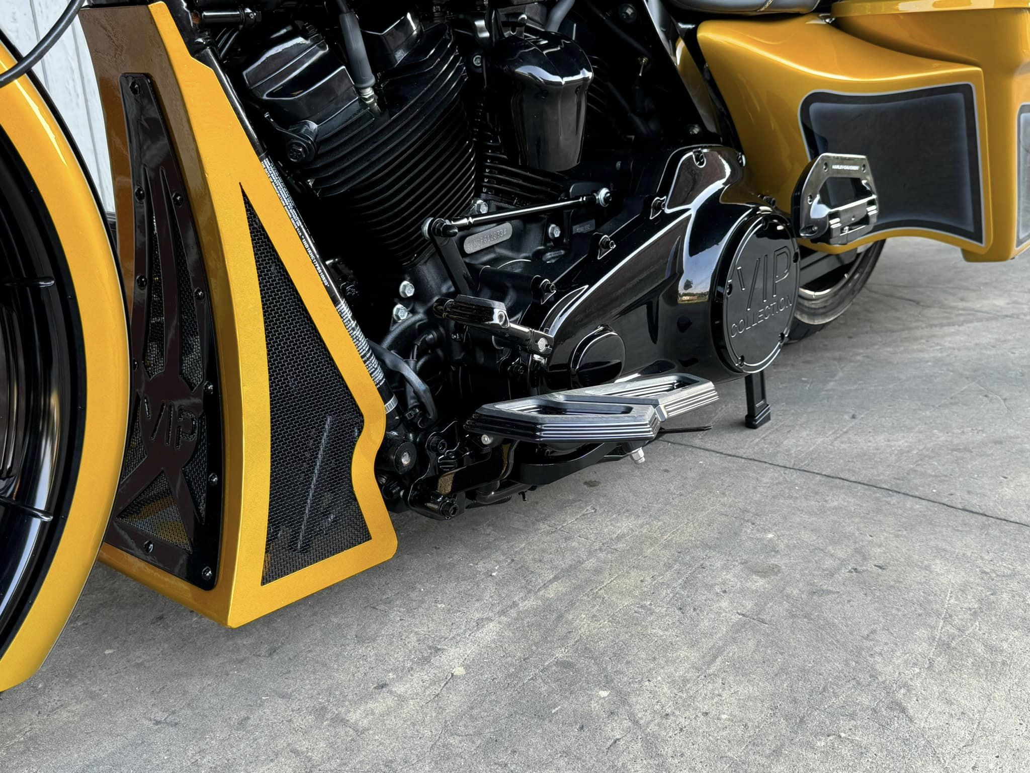 2022 26" Road Glide