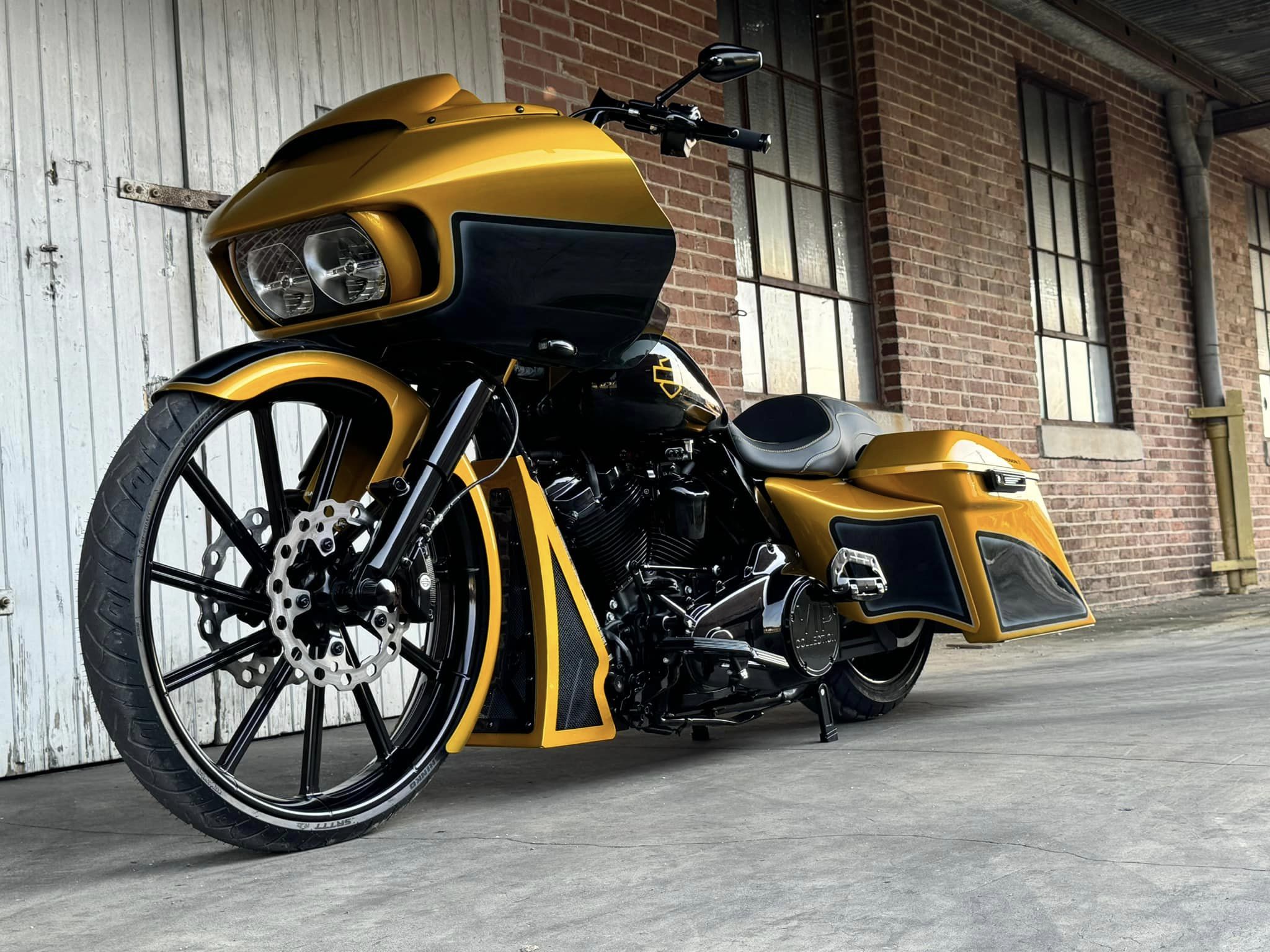 2022 26" Road Glide