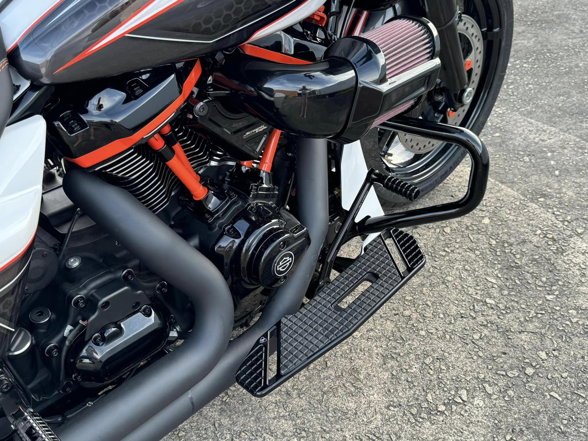 2024 Fat Tire Road Glide