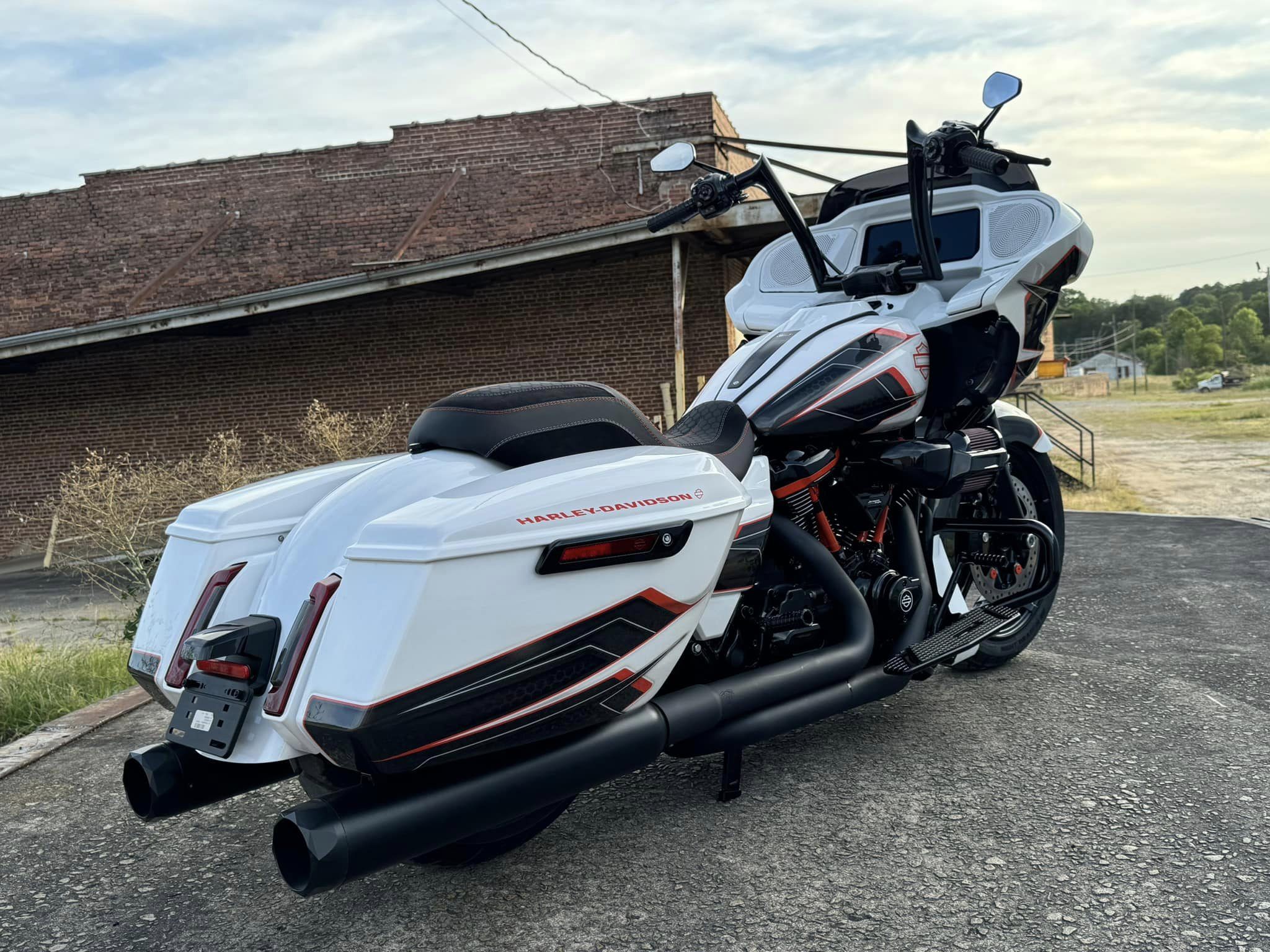 2024 Fat Tire Road Glide