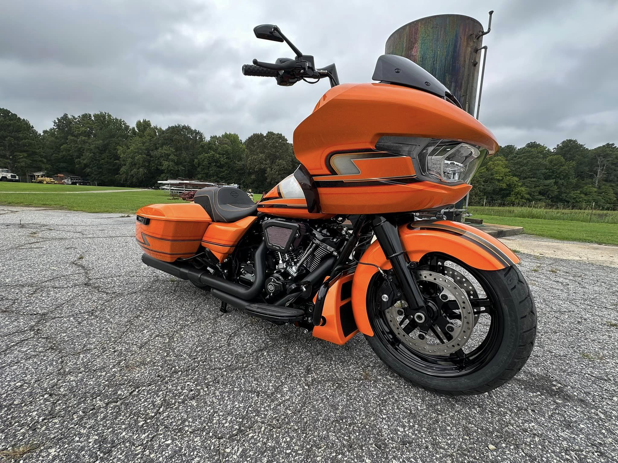 2024 Fat Tire Road Glide