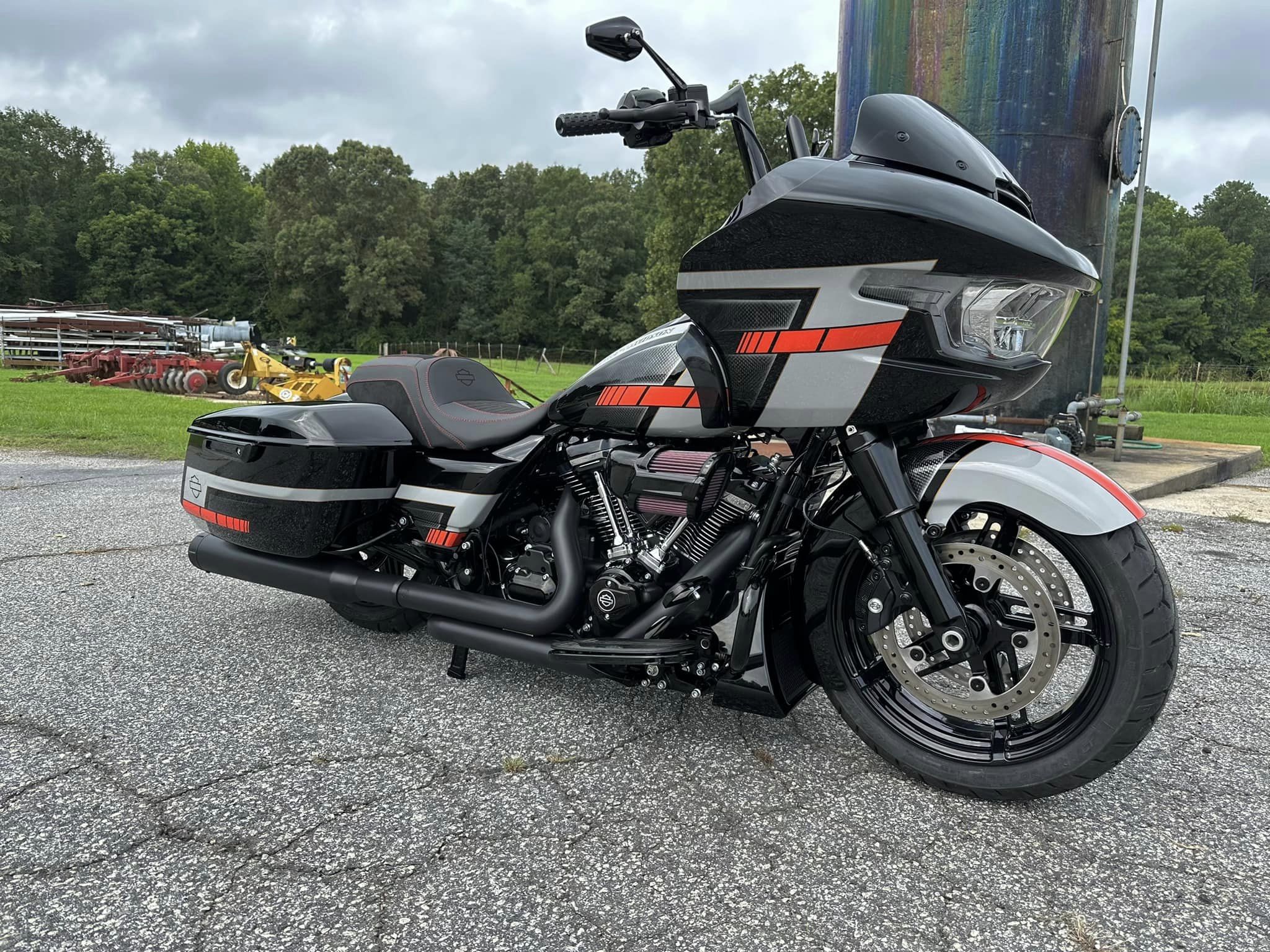 2024 Fat Tire Road Glide
