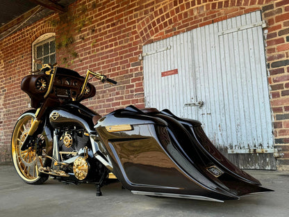 2017 Street Glide Luxury VIP 30" Bagger