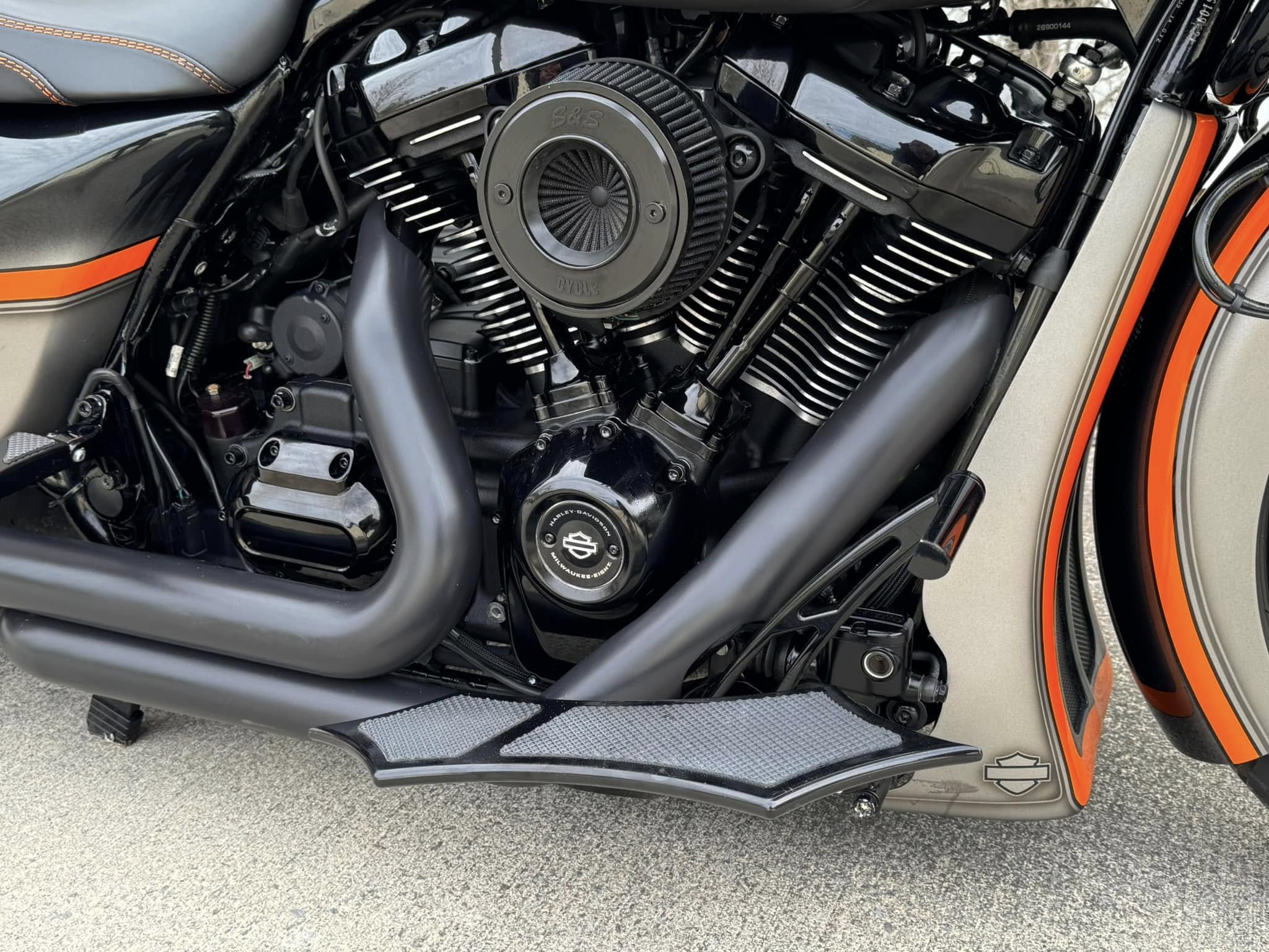 2021 18" Fat Tire Road Glide