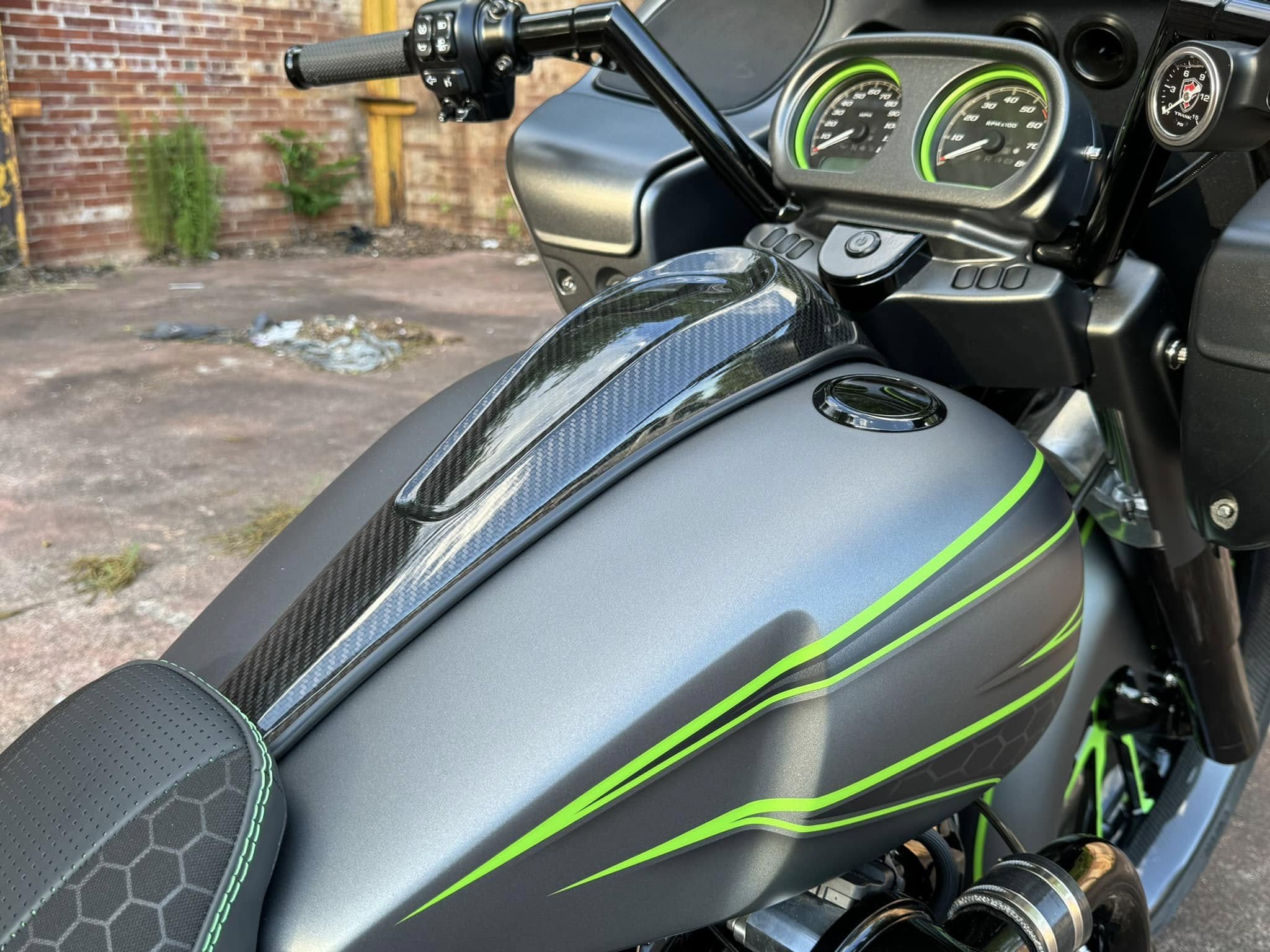 2023 23" Fat Tire Road Glide