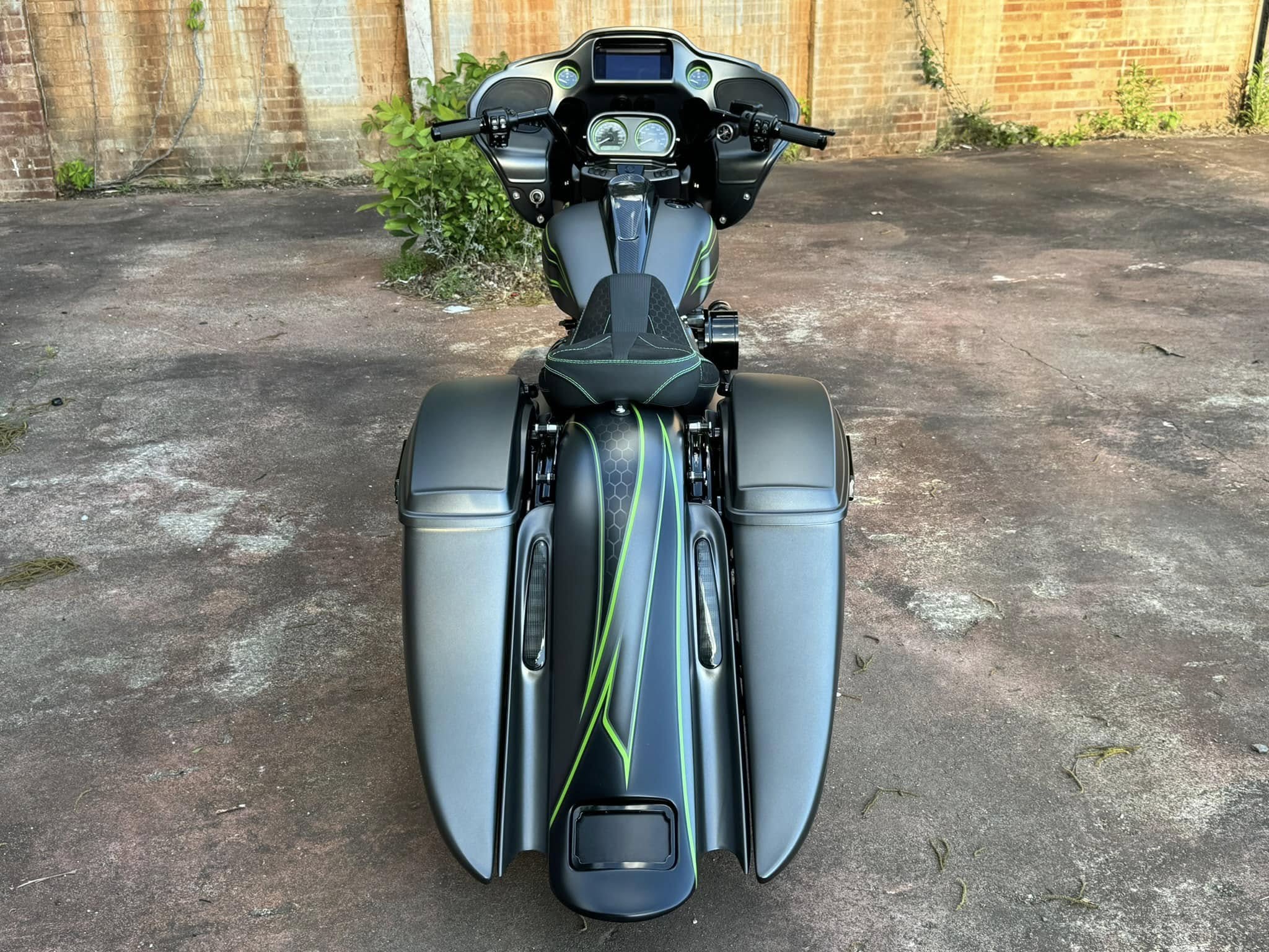 2023 23" Fat Tire Road Glide