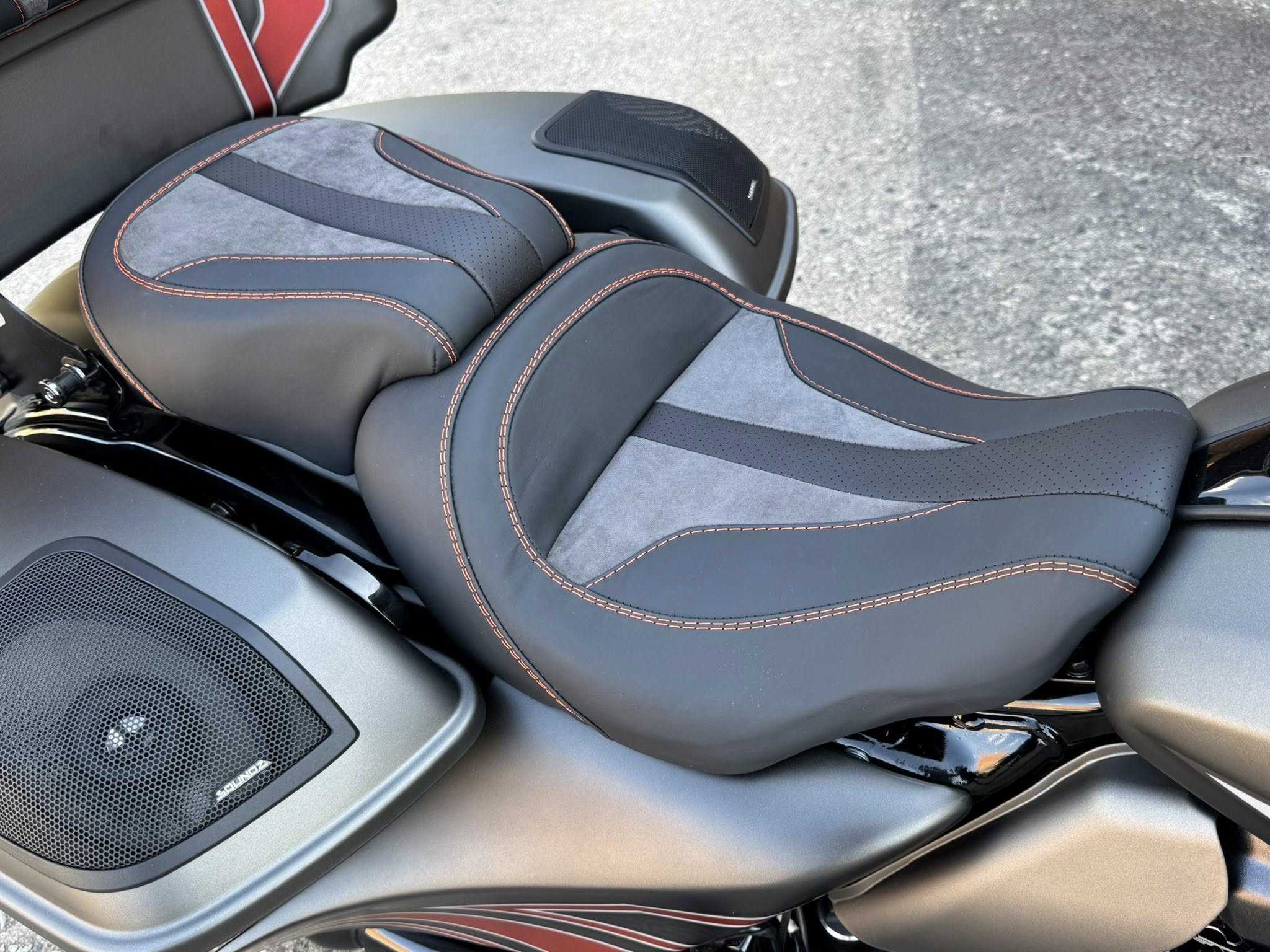 2025 21" Fat Tire Road Glide