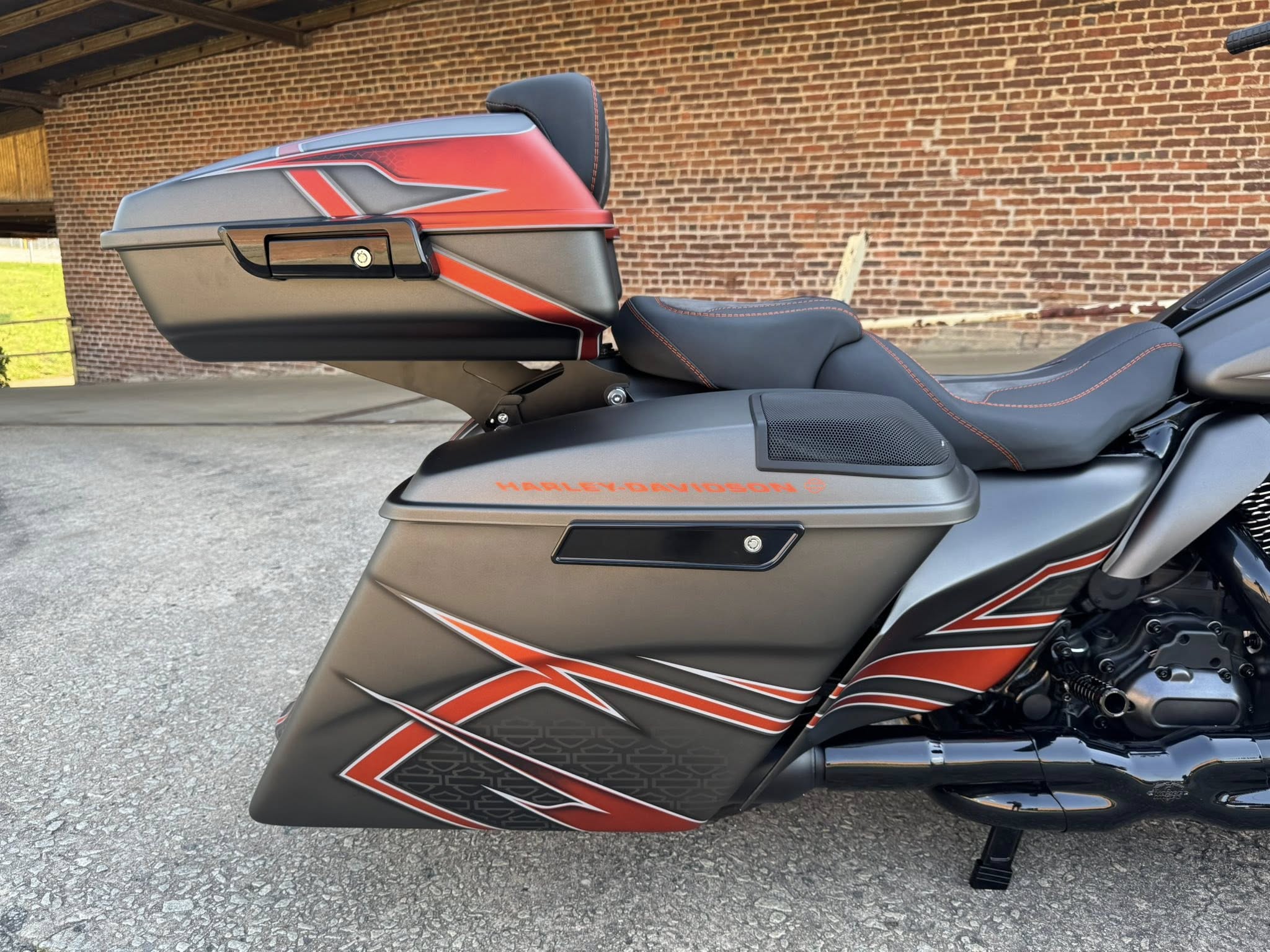 2025 21" Fat Tire Road Glide