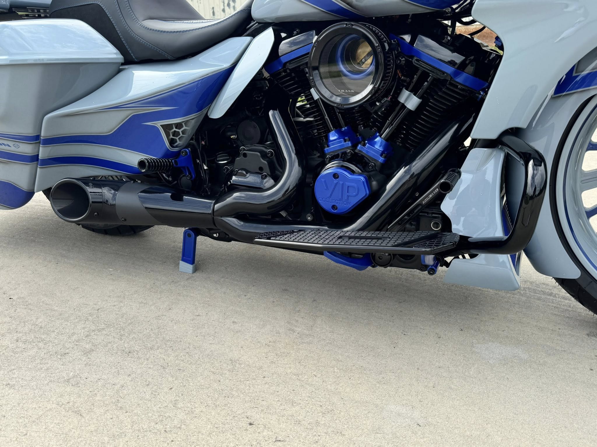 2025 21" Fat Tire Road Glide