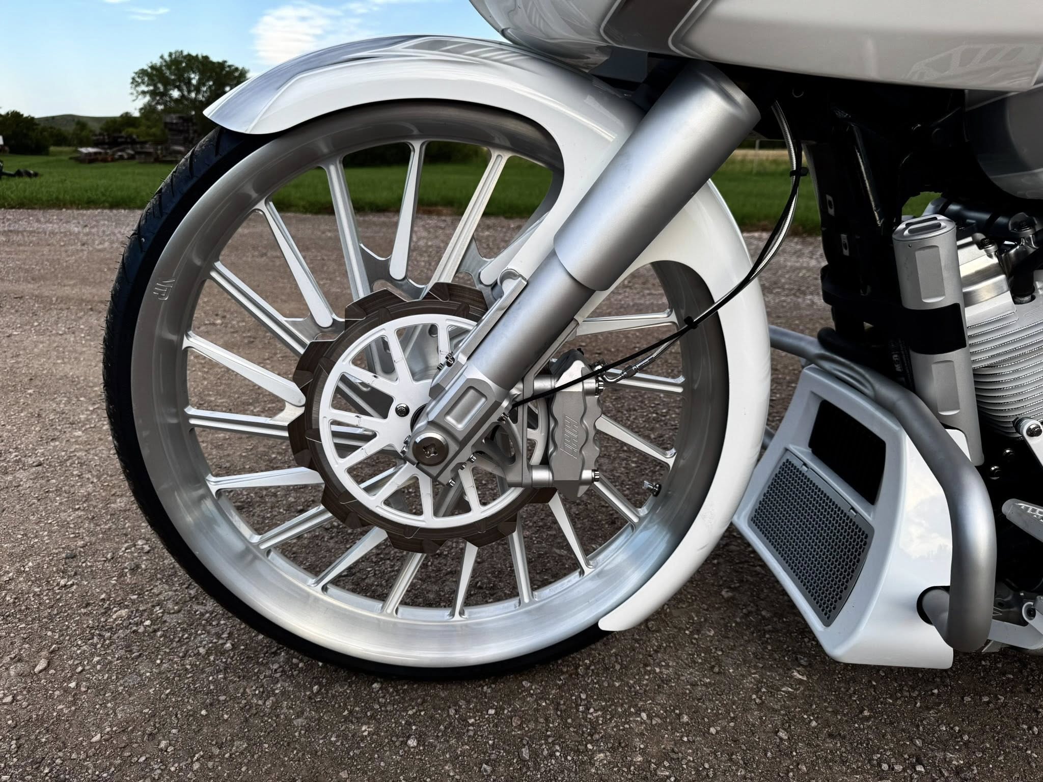 2024 26" Luxury Road Glide