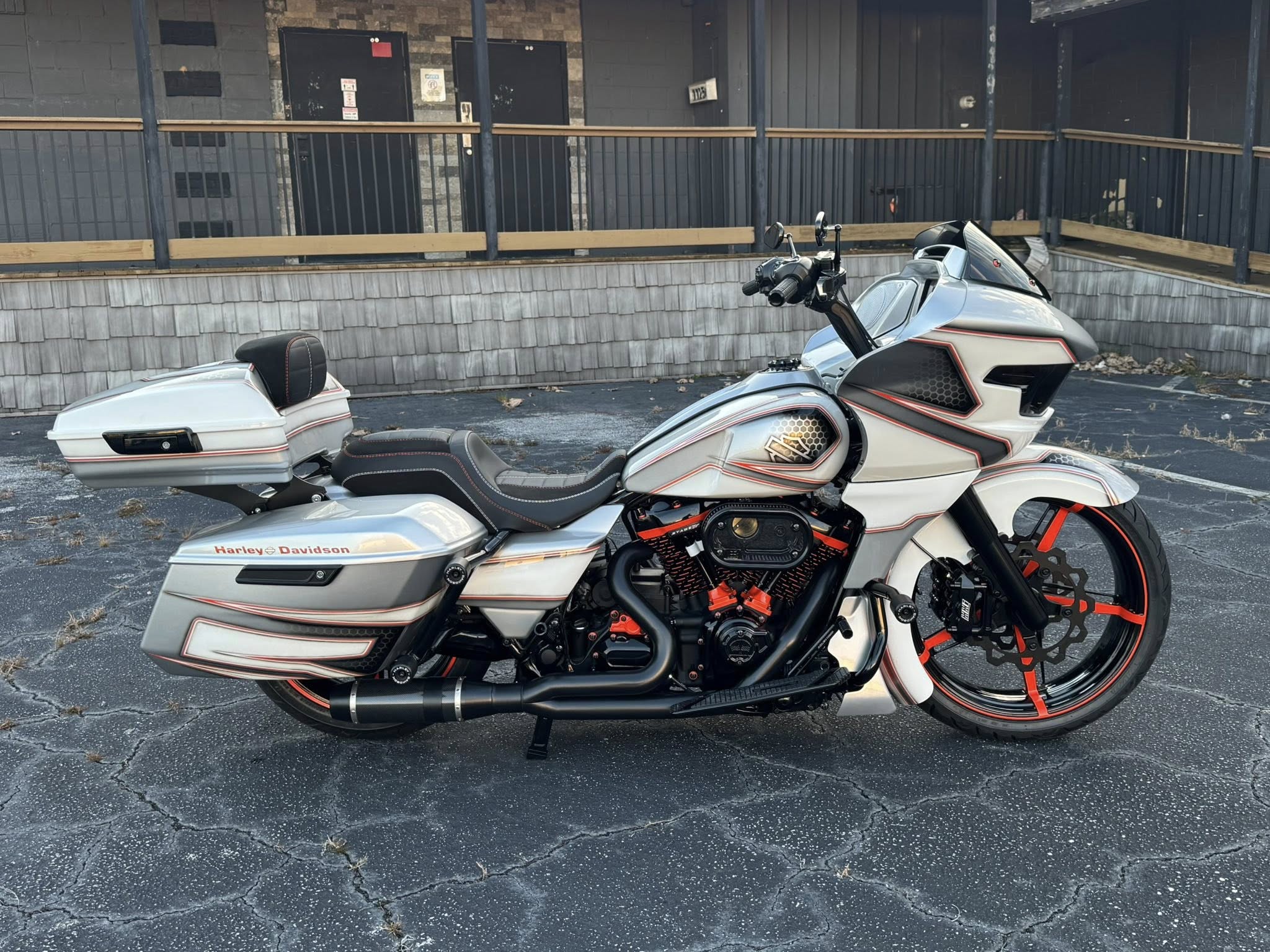 2025 21" Fat Tire Hybrid