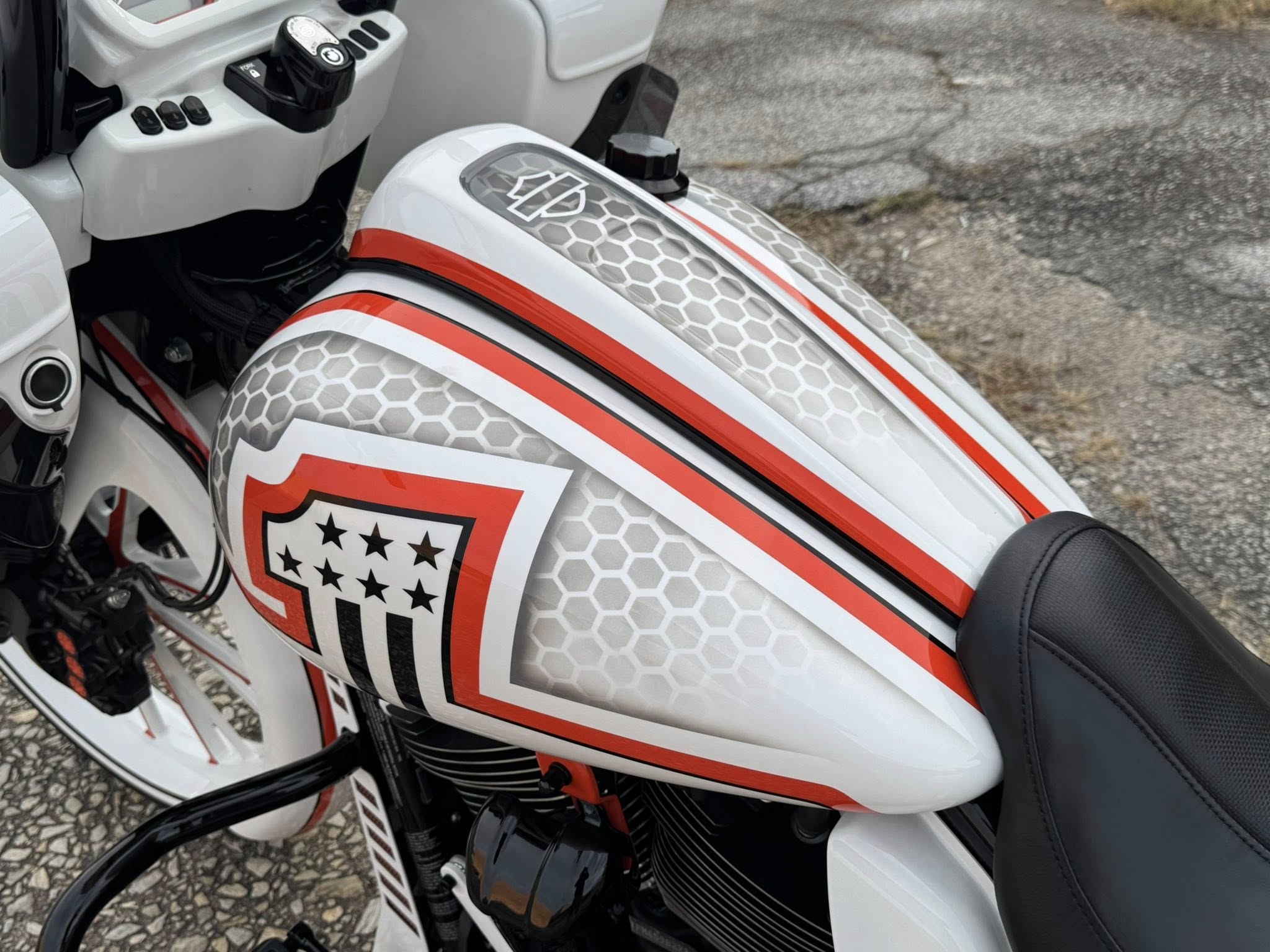 2021 Harley-Davidson 26” VIP Road Glide