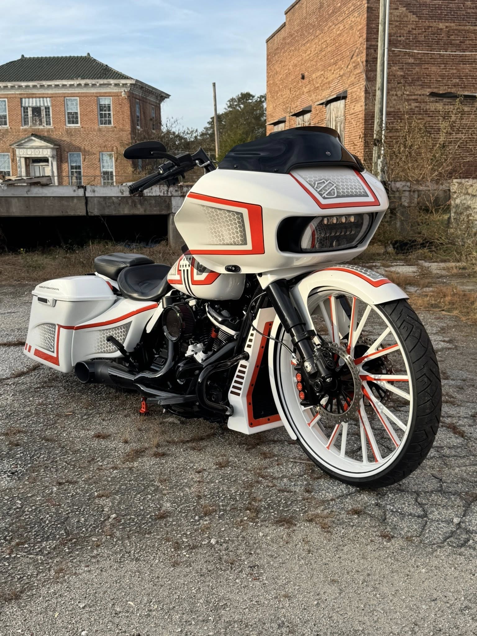 2021 Harley-Davidson 26” VIP Road Glide