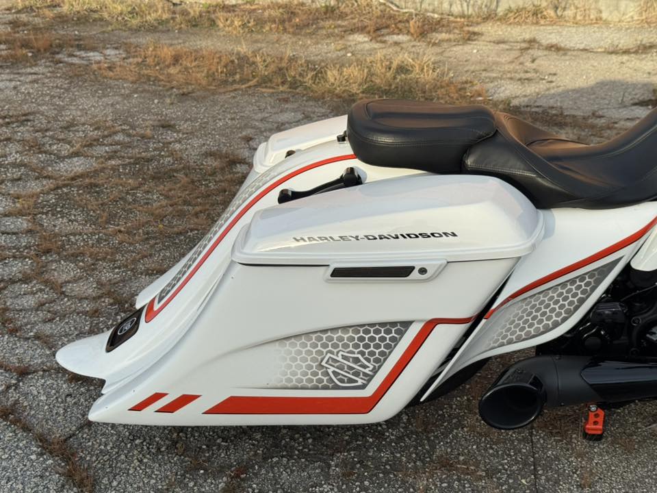 2021 Harley-Davidson 26” VIP Road Glide